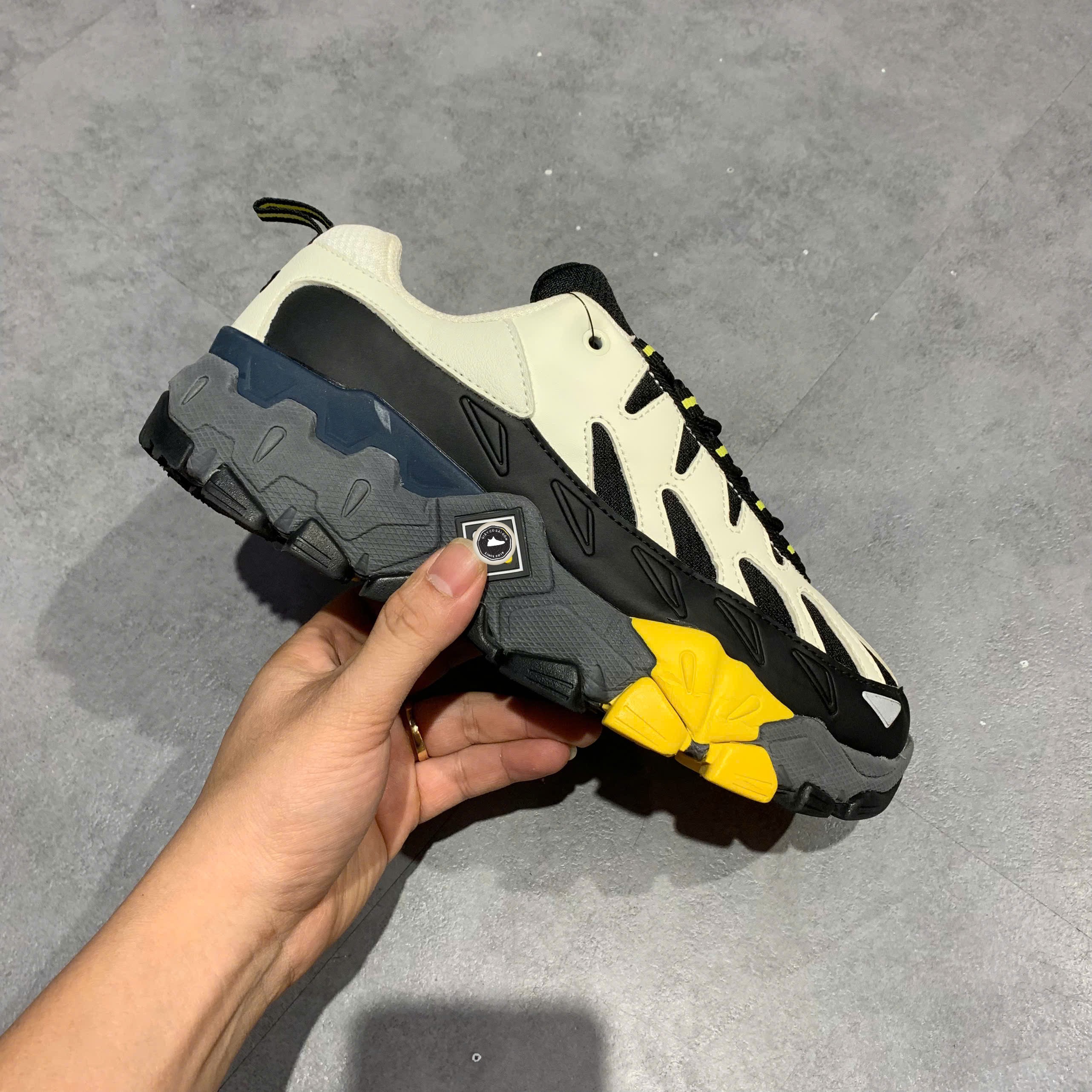 Fila Ray Tracer - 1JM01262E 978 - Size 39 - GIÀY 2HAND CHÍNH HÃNG 23752