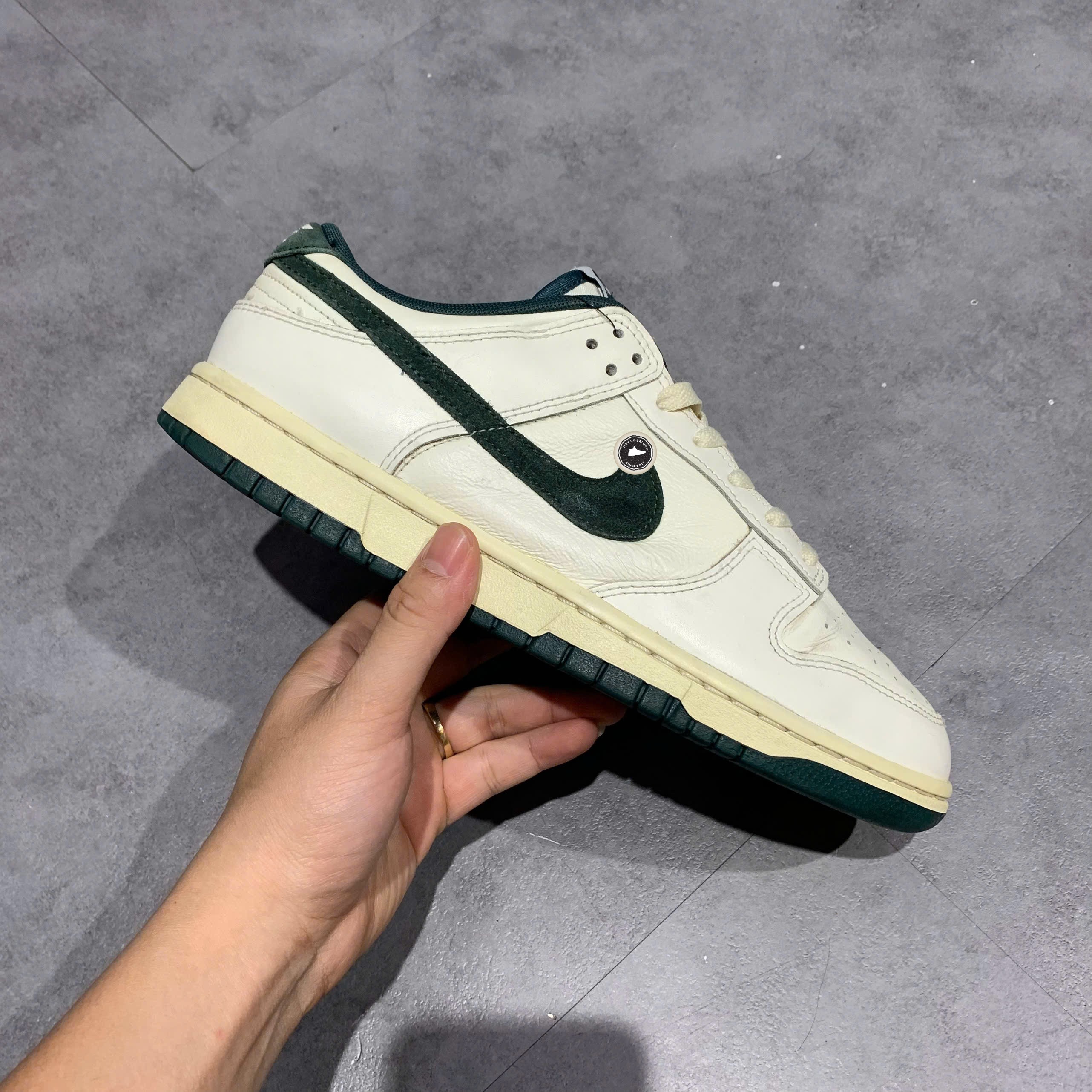 Nike Dunk Low 'Athletic Department - Deep Jungle' - FQ8080 133 - Size 42.5 - GIÀY 2HAND CHÍNH HÃNG PVN24087