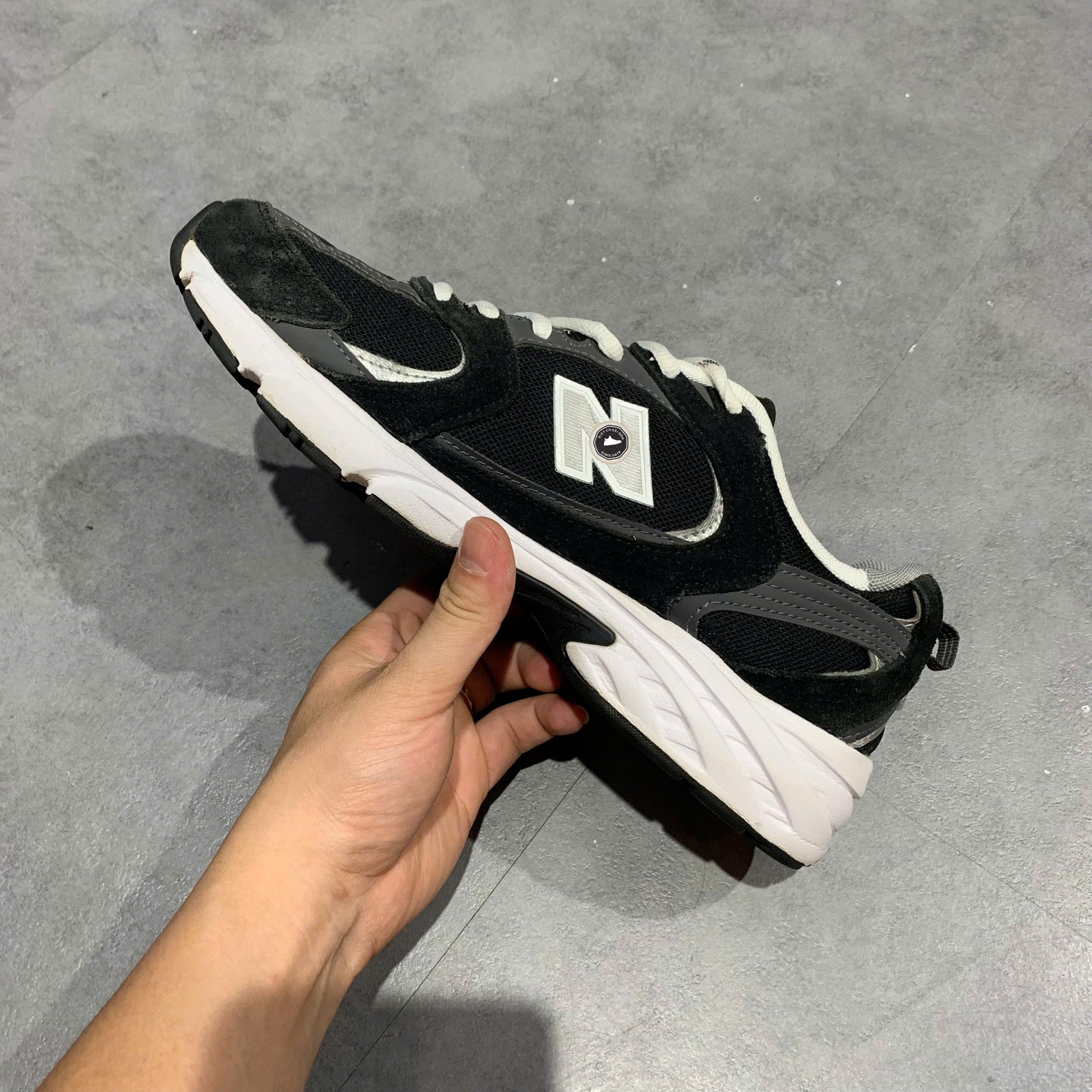 New Balance 530 Classic Black Grey - MR530CC - Size 42 - GIÀY 2HAND CHÍNH HÃNG 24023