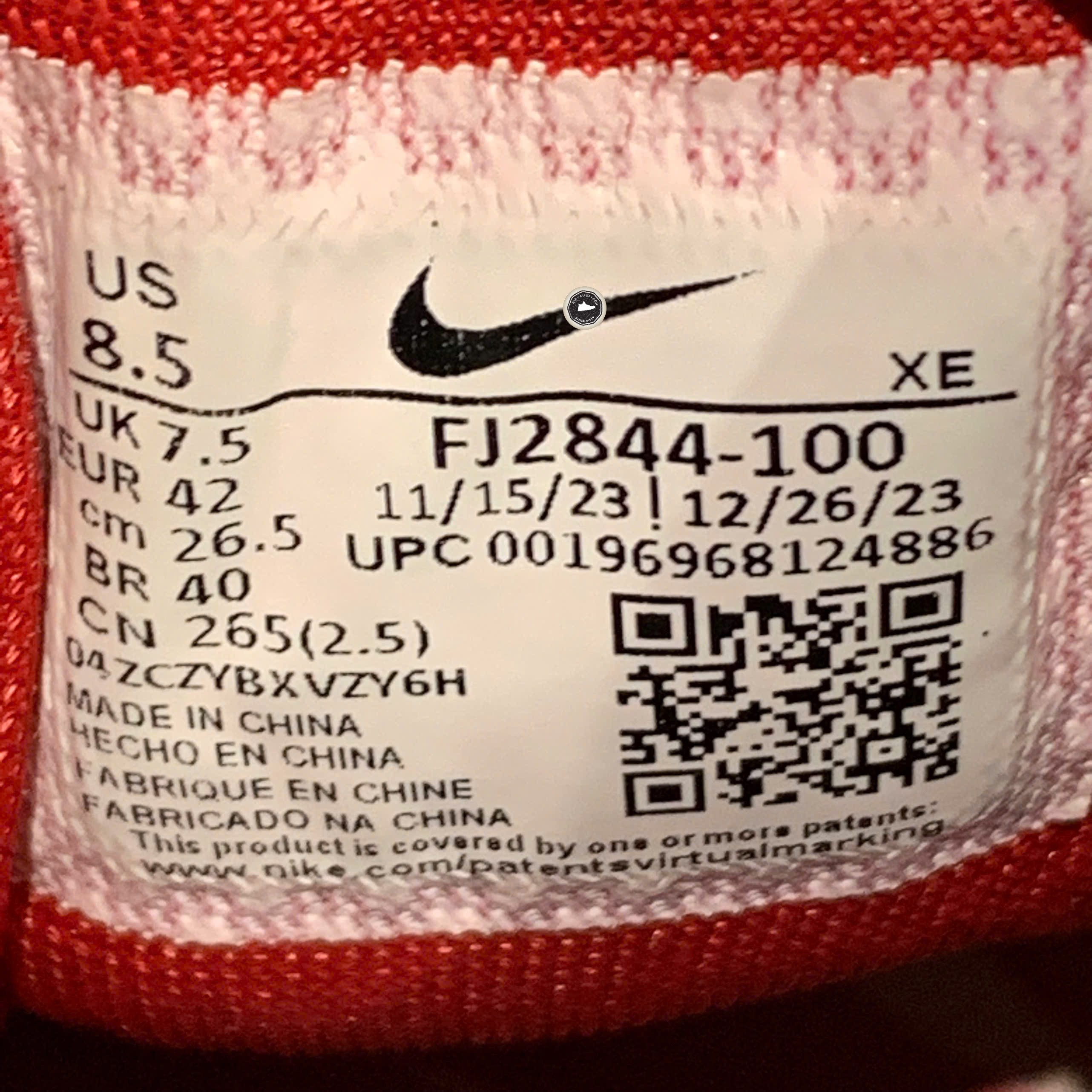 Nike Air Zoom Pegasus 40 Bowerman Track Club - FJ2844 100 - Size 42 - GIÀY 2HAND CHÍNH HÃNG PVN24140