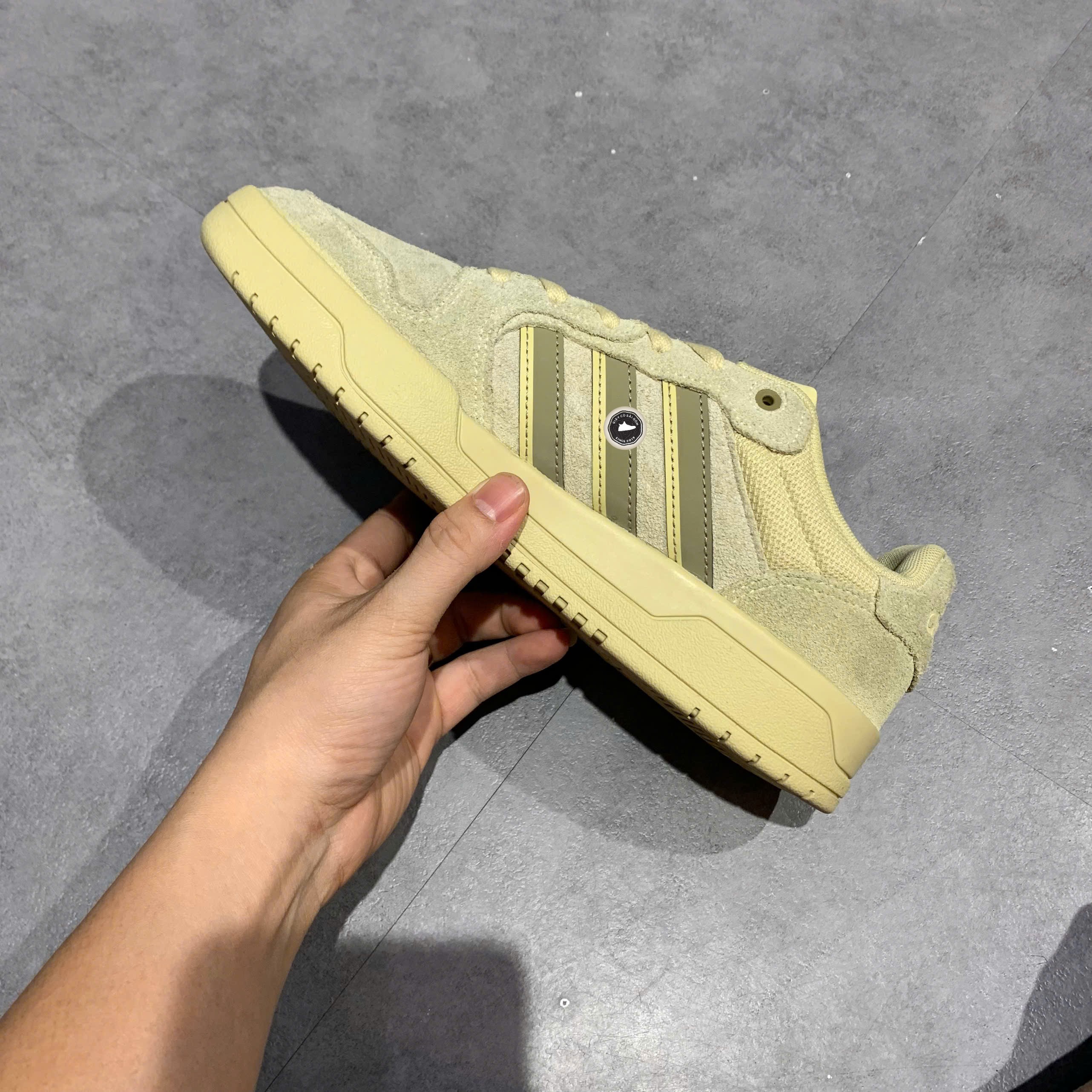 Adidas Entrap 'Beige' - JS3007 - Size 42 - GIÀY 2HAND CHÍNH HÃNG 24273