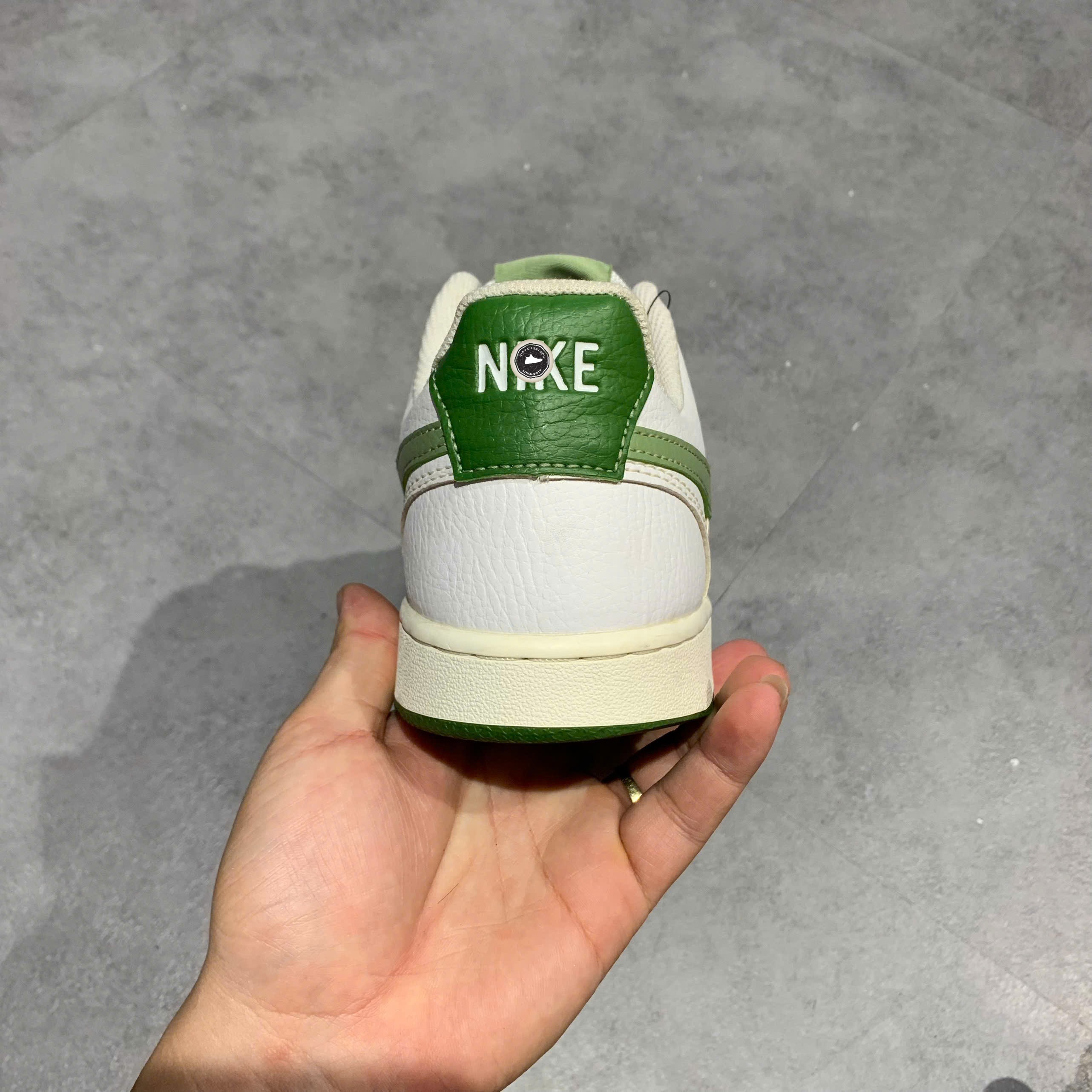 Nike Court Vision Low 'White Oil Green' - FJ5480 100 - Size 42 - GIÀY 2HAND CHÍNH HÃNG PVN24517