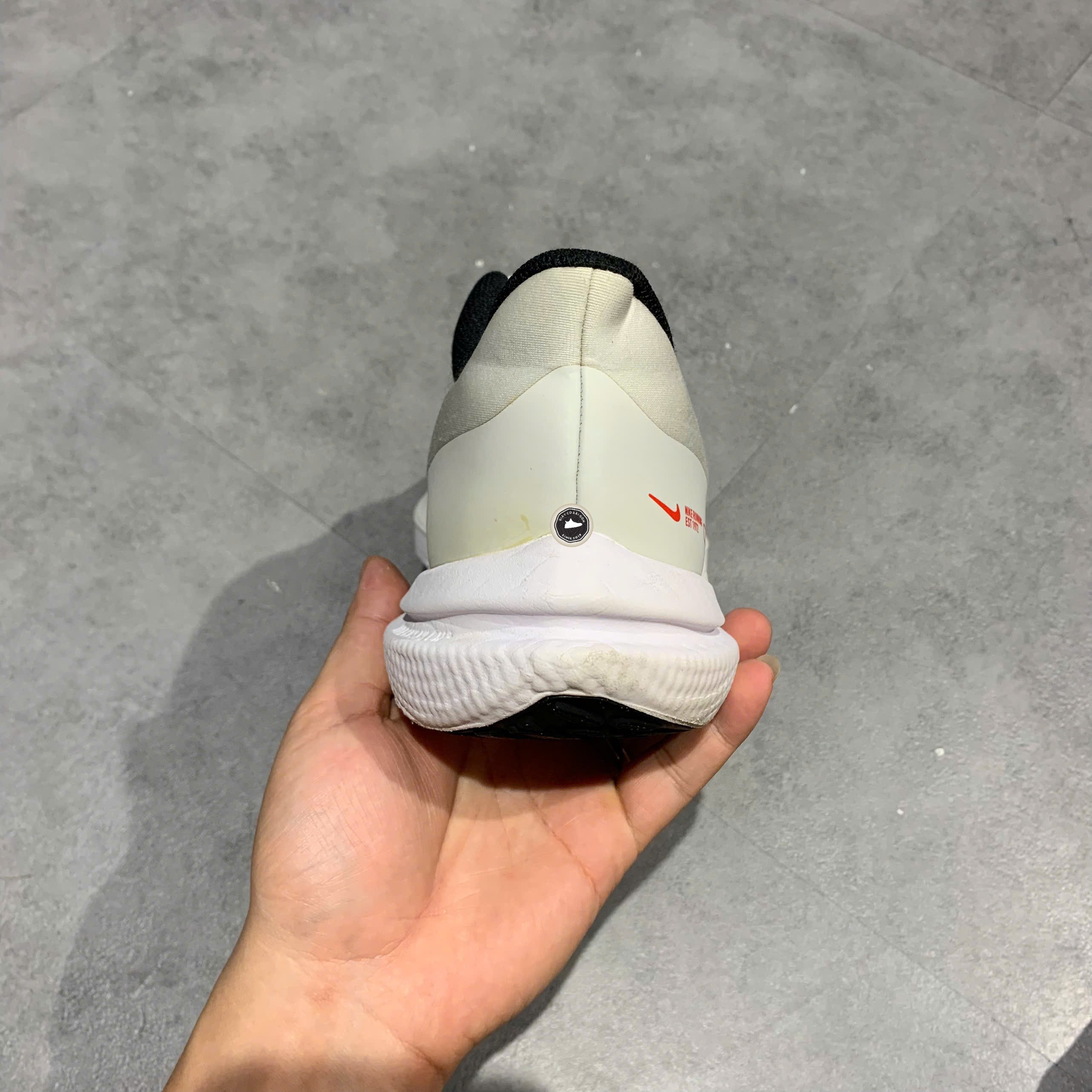 Nike Air Zoom Winflo 9 Photon Dust - DD6203 009 - Size 43 - GIÀY 2HAND CHÍNH HÃNG PVN24317