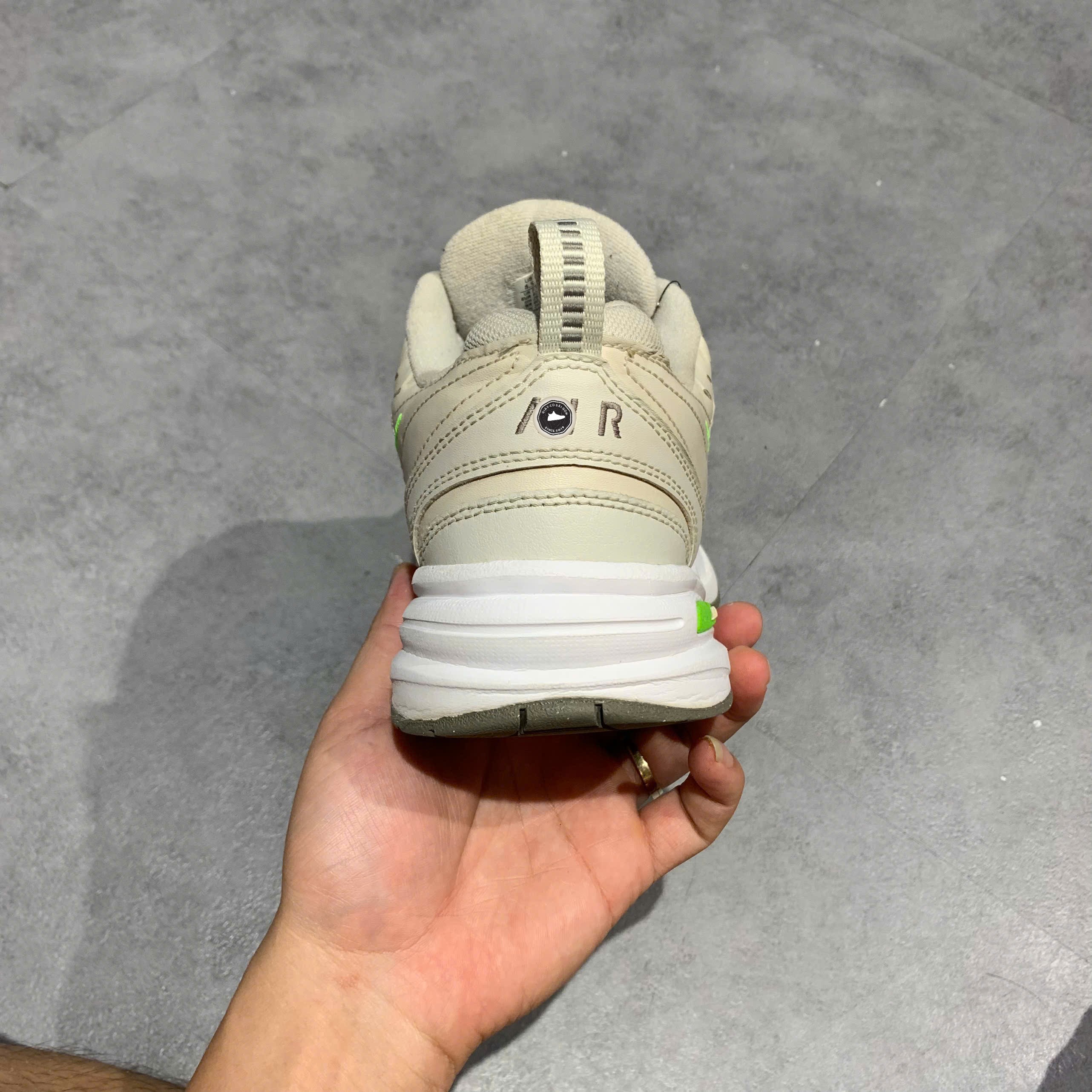 Nike Air Monarch IV Light Bone - FN3436 011 - Size 42 - GIÀY 2HAND CHÍNH HÃNG PVN24175