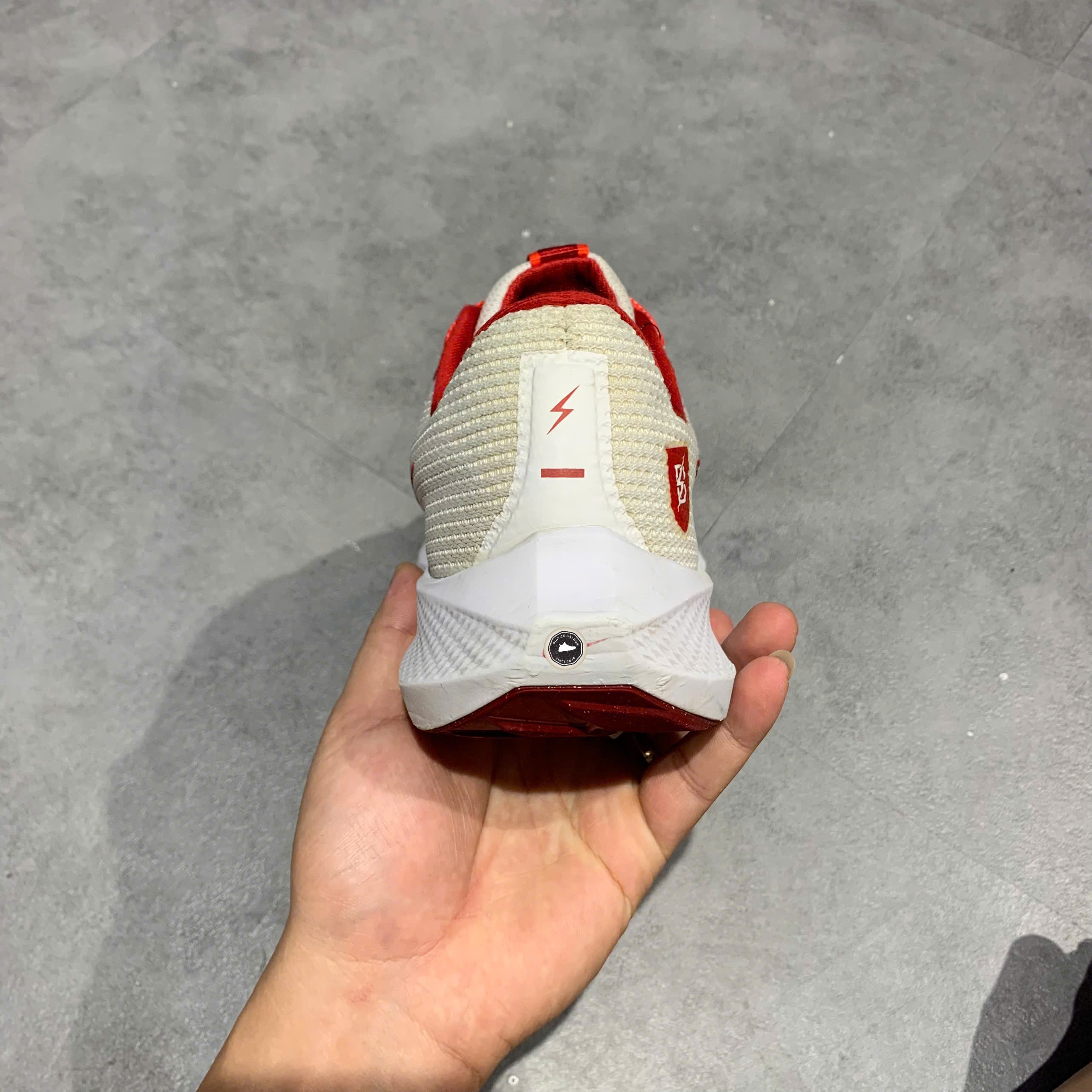 Nike Air Zoom Pegasus 40 Bowerman Track Club - FJ2844 100 - Size 42.5 - GIÀY 2HAND CHÍNH HÃNG PVN24479