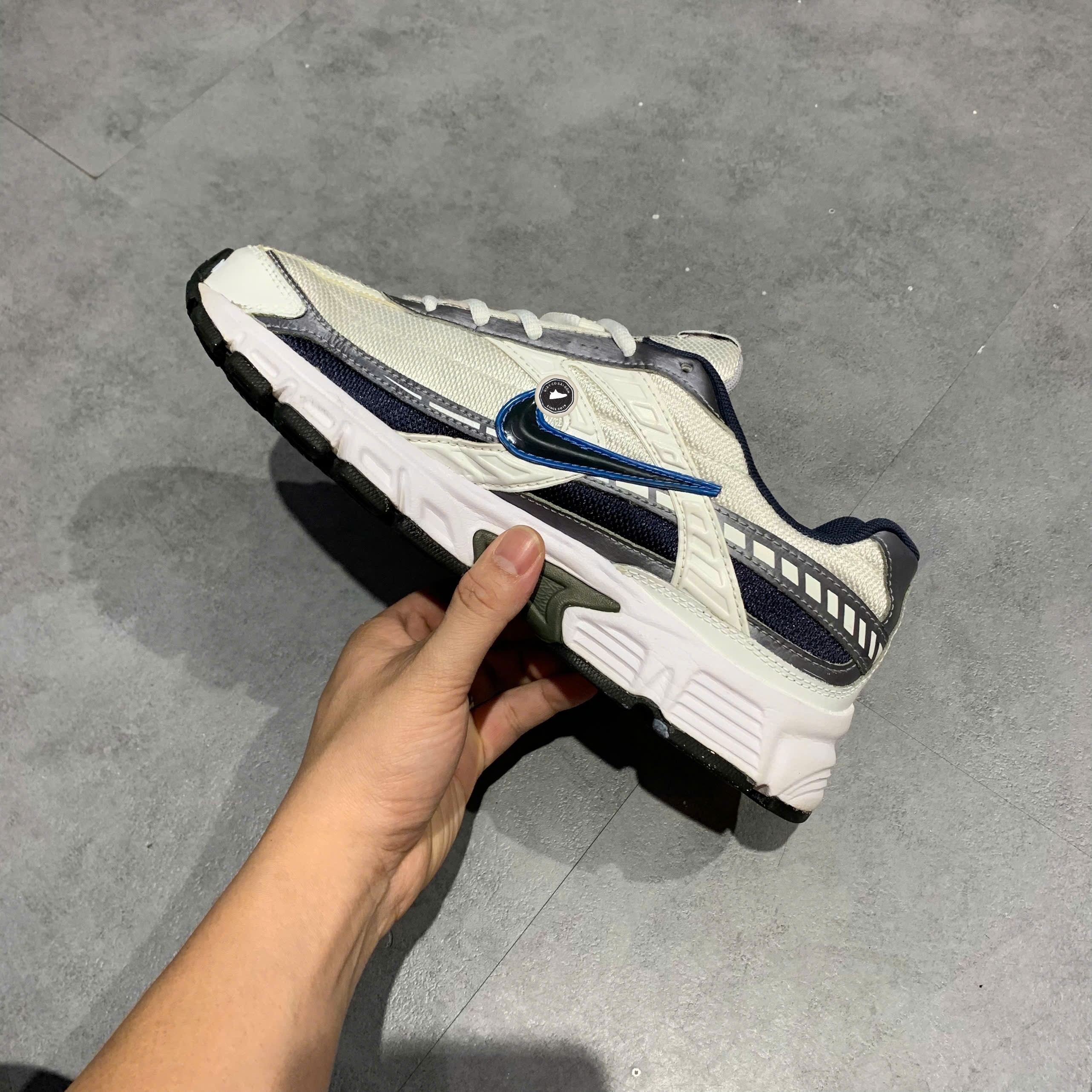 Nike Initiator - 394055 101 - Size 42 - GIÀY 2HAND CHÍNH HÃNG PVN24464