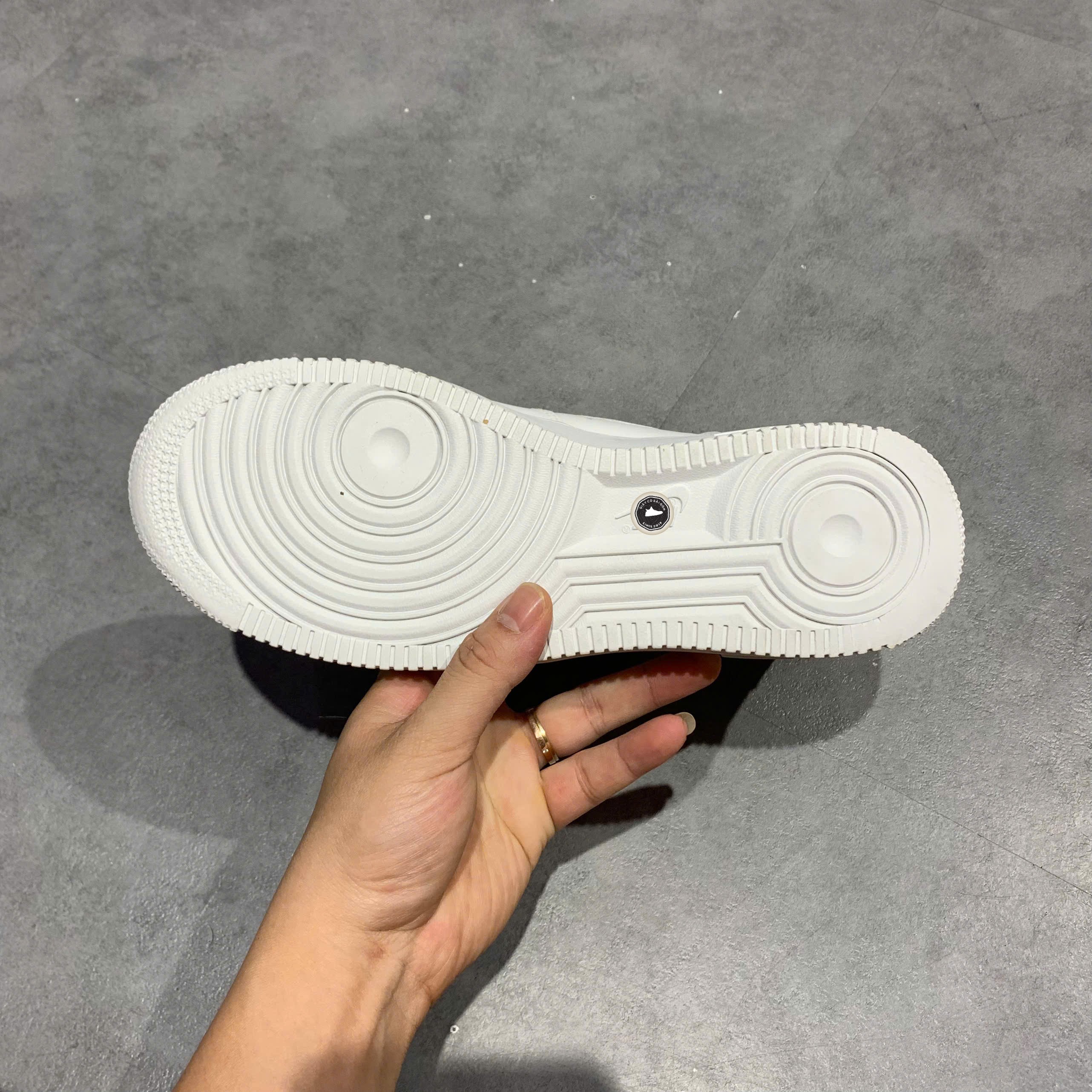 Nike Air Force 1 '07 White - DD8959 100 - Size 39 - GIÀY 2HAND CHÍNH HÃNG PVN24209