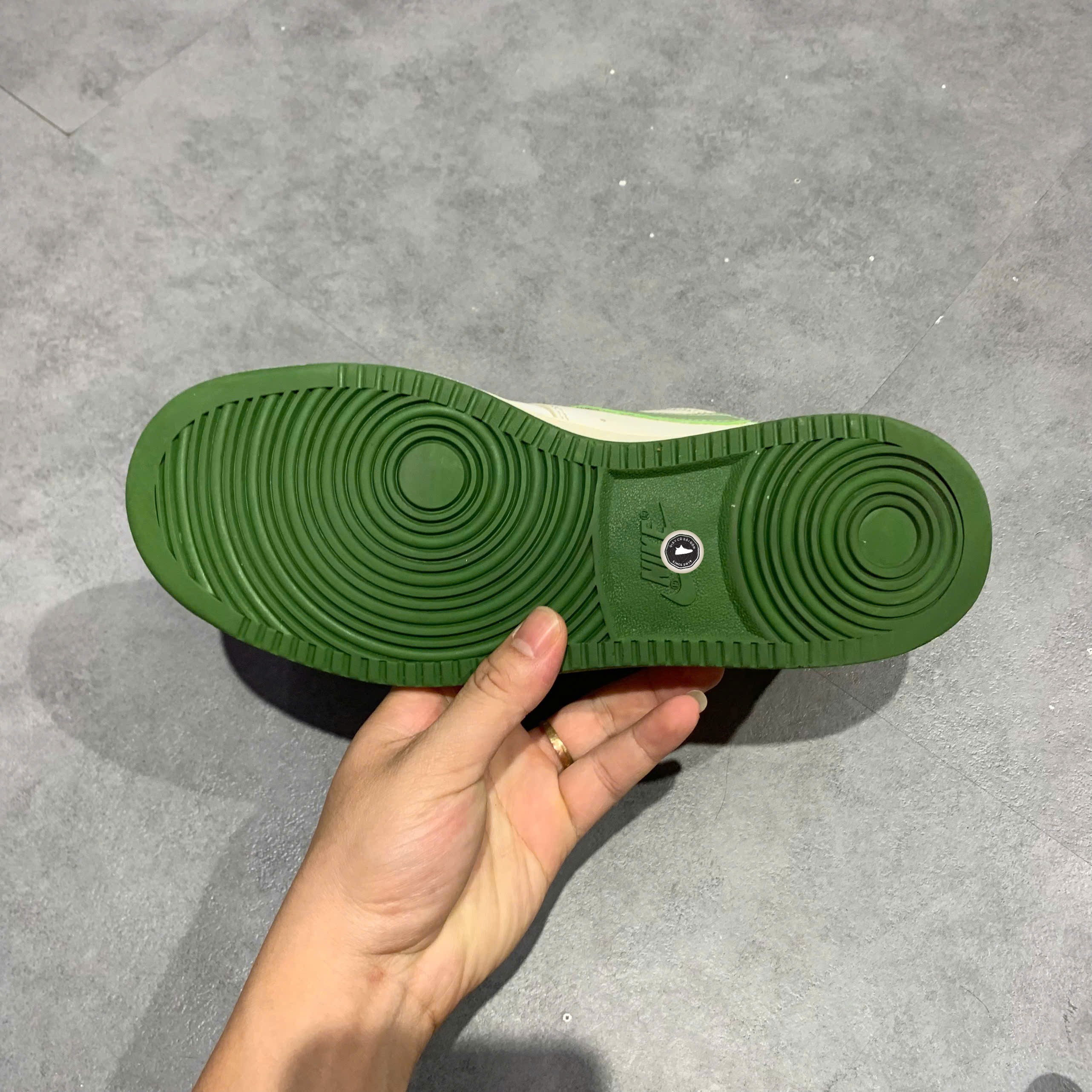 Nike Court Vision Low White Oil Green - FJ5480 100 - Size 41 - GIÀY 2HAND CHÍNH HÃNG PVN24340