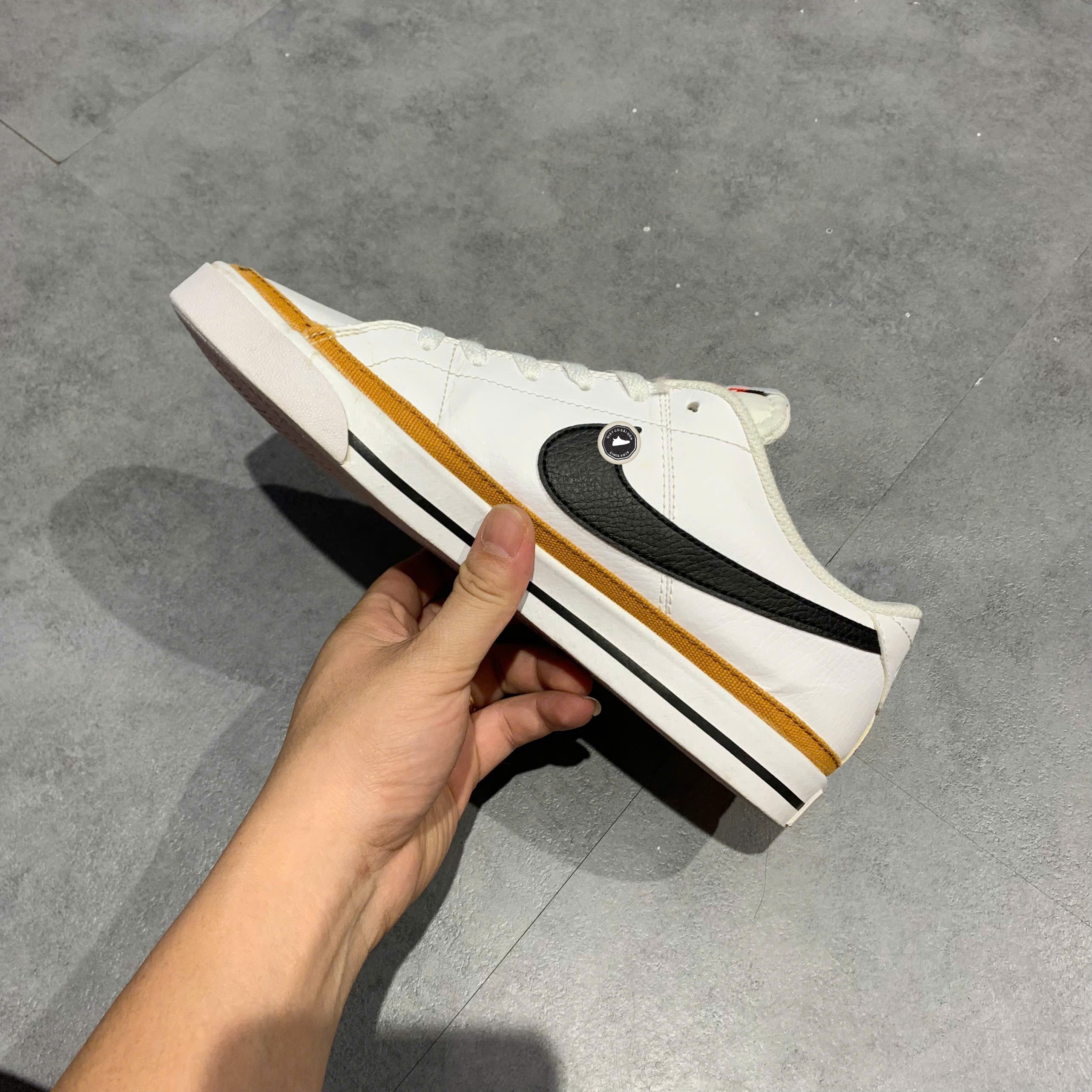 Nike Court Legacy Next Nature - DH3162 100 - Size 41 - GIÀY 2HAND CHÍNH HÃNG PVN24401