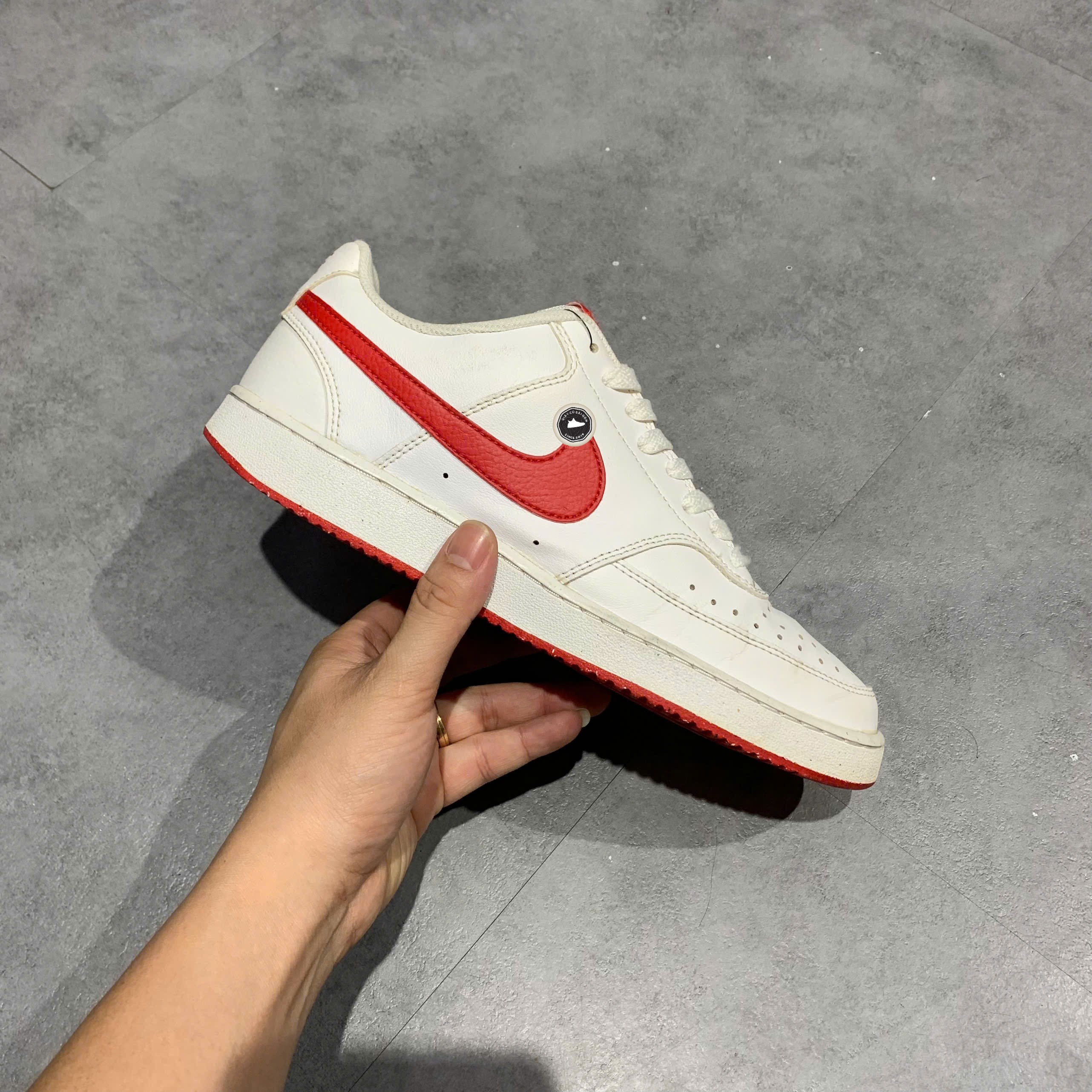 Nike Court Vision Low Next Nature White University Red - HF1744 101 - Size 41 - GIÀY 2HAND CHÍNH HÃNG PVN24378