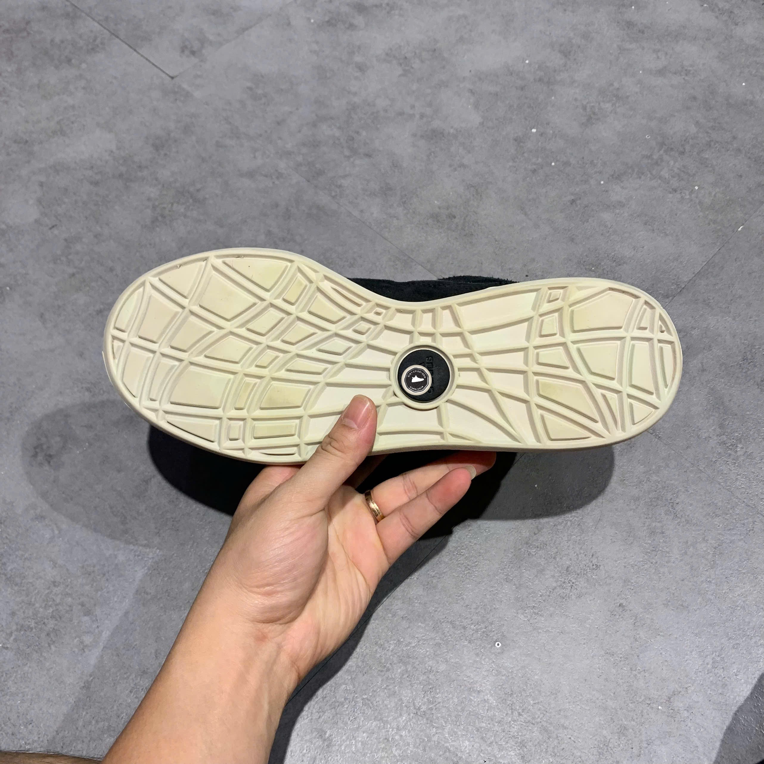 Adidas Adimatic Core Black Crystal White - ID8265 - Size 41 1/3 - GIÀY 2HAND CHÍNH HÃNG PVN24206