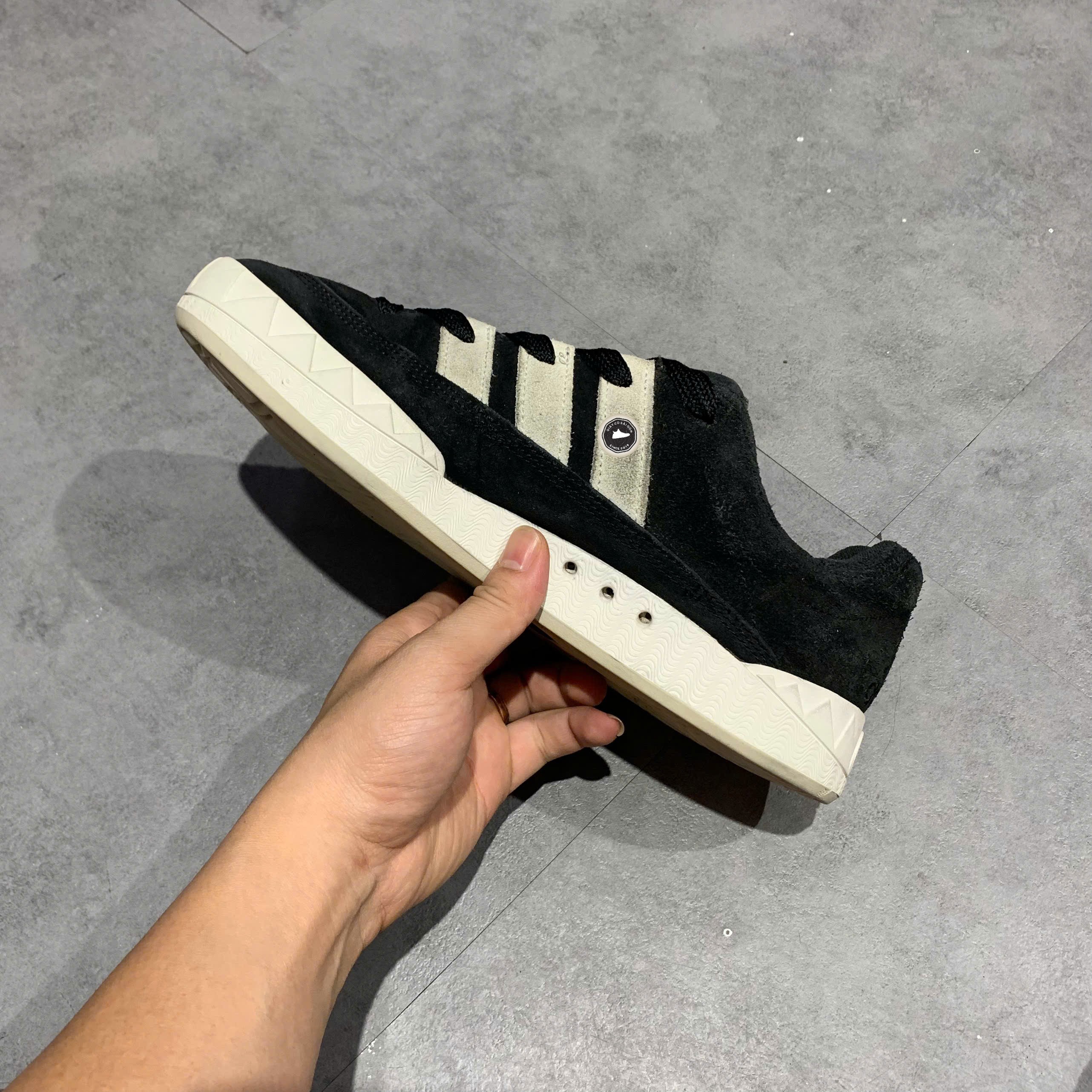 Adidas Adimatic Core Black Crystal White - ID8265 - Size 41 1/3 - GIÀY 2HAND CHÍNH HÃNG PVN24206