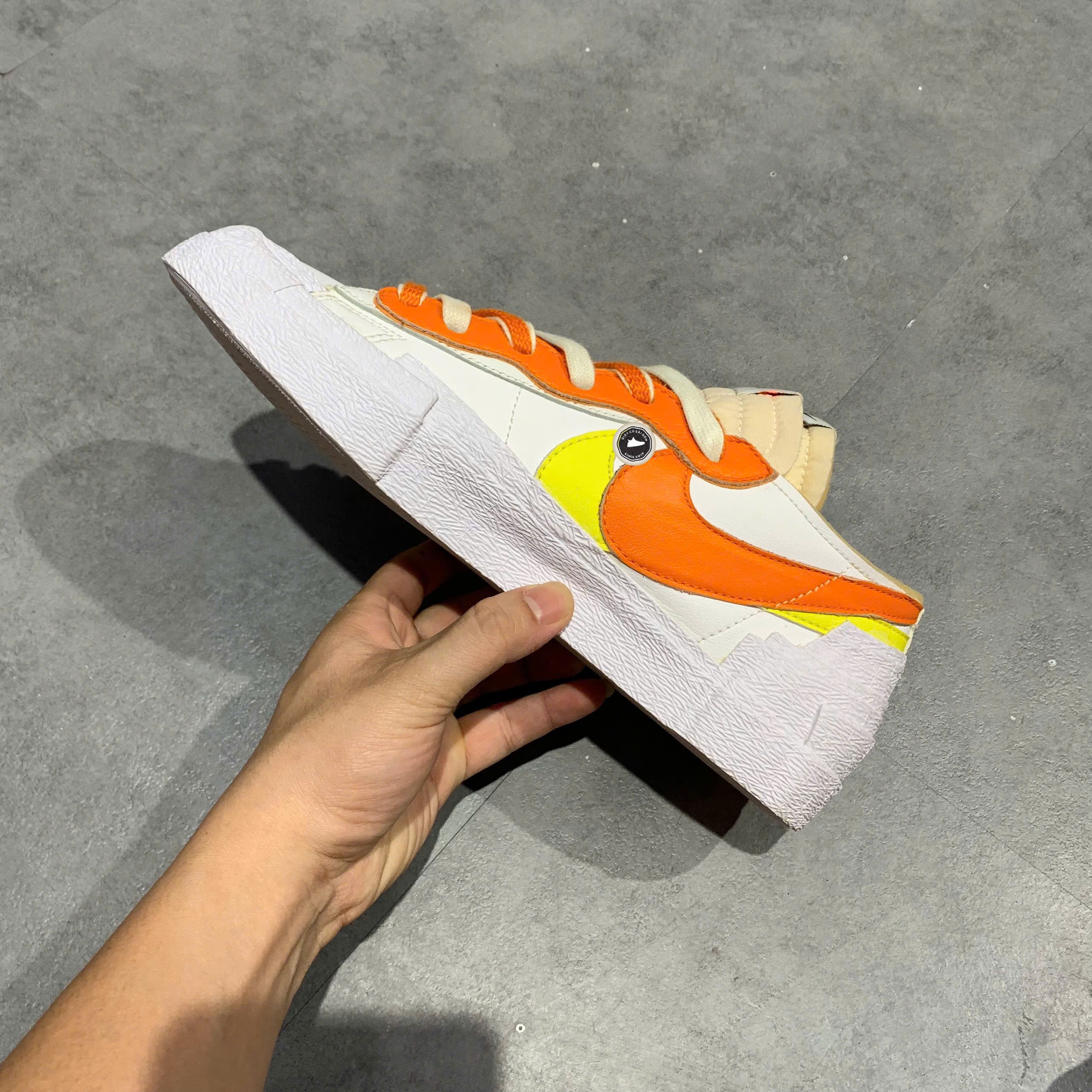 Nike Blazer Low sacai White Magma Orange - DD1877 100 - Size 41 - GIÀY 2HAND CHÍNH HÃNG PVN24113