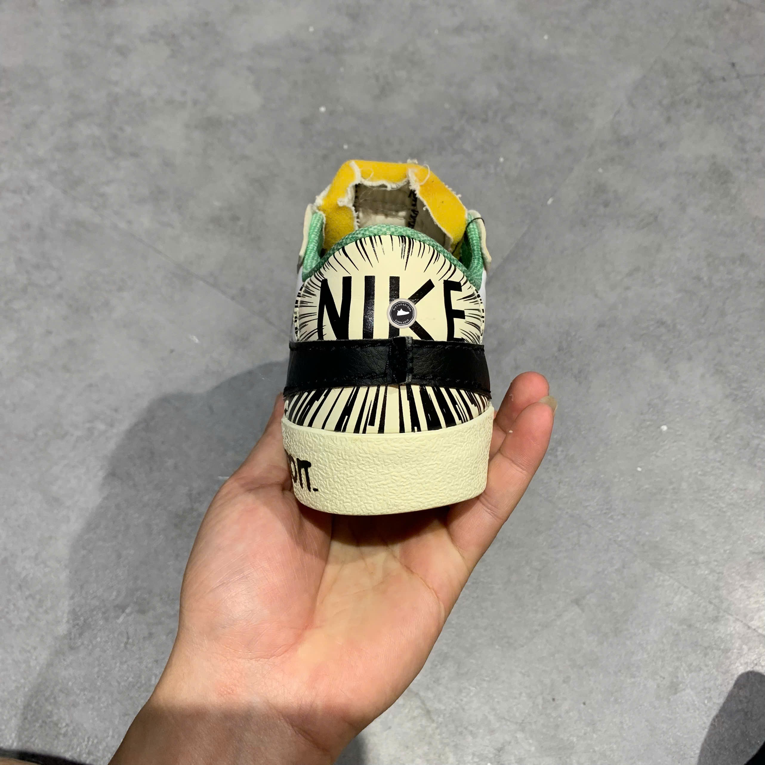 Nike Blazer Low '77 Jumbo Mighty Swooshers - DX6059 101 - Size 40 - GIÀY 2HAND CHÍNH HÃNG PVN24414