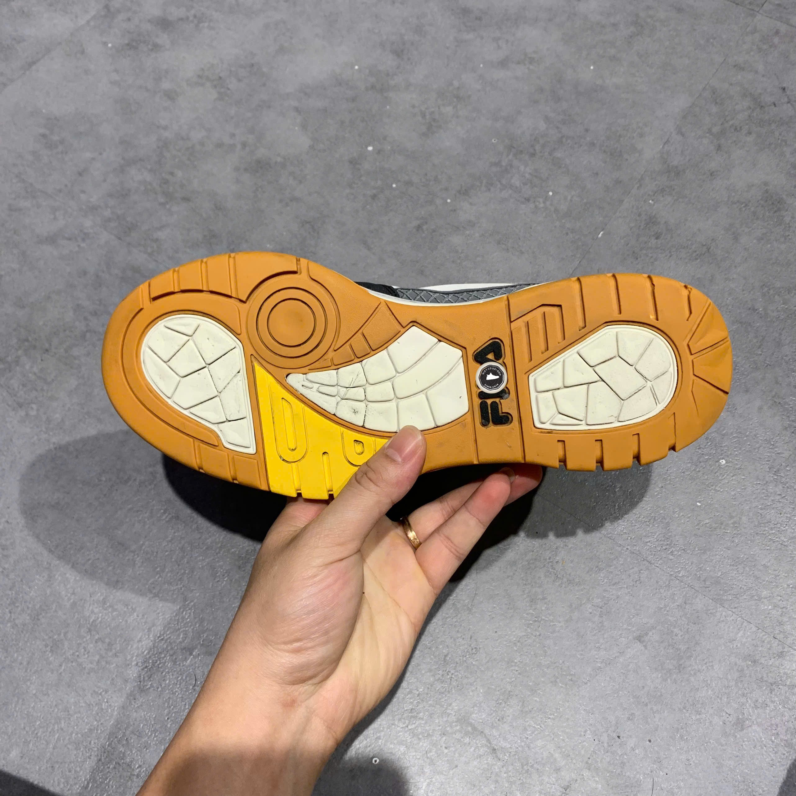 Fila Fusion - T12M1312071FBB - Size 40 - GIÀY 2HAND CHÍNH HÃNG 24334