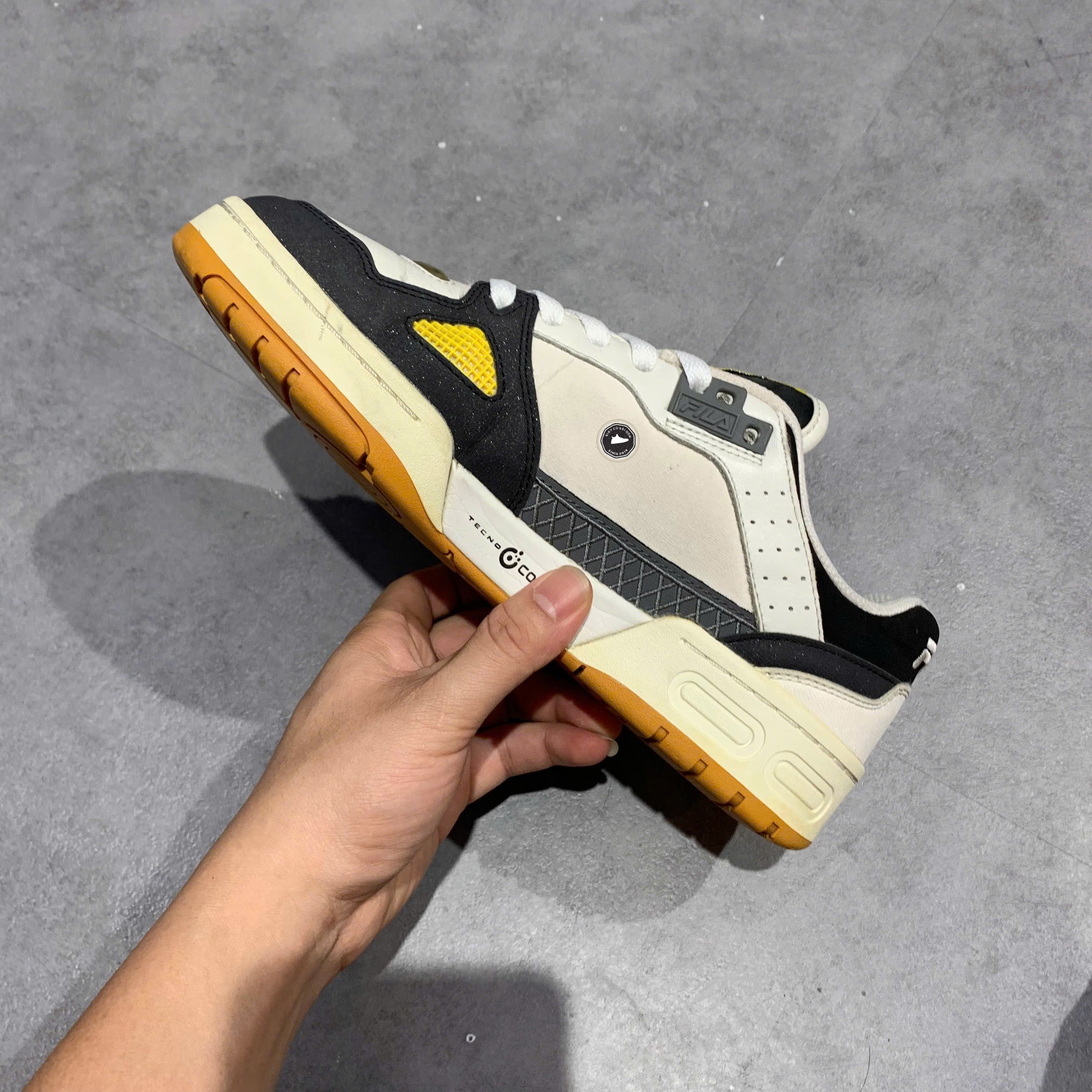 Fila Fusion - T12M1312071FBB - Size 40 - GIÀY 2HAND CHÍNH HÃNG 24334