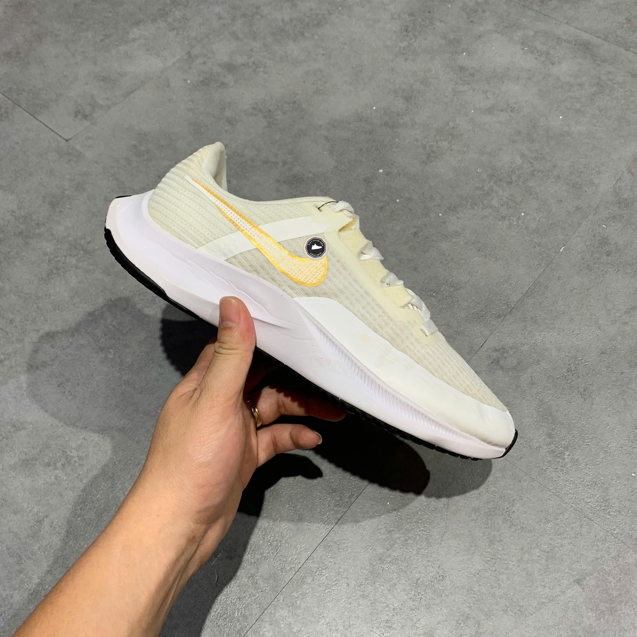 Nike Air Zoom Rival Fly 3 'White Metallic Gold' - CT2405 100 - Size 40 - GIÀY 2HAND CHÍNH HÃNG PVN24126