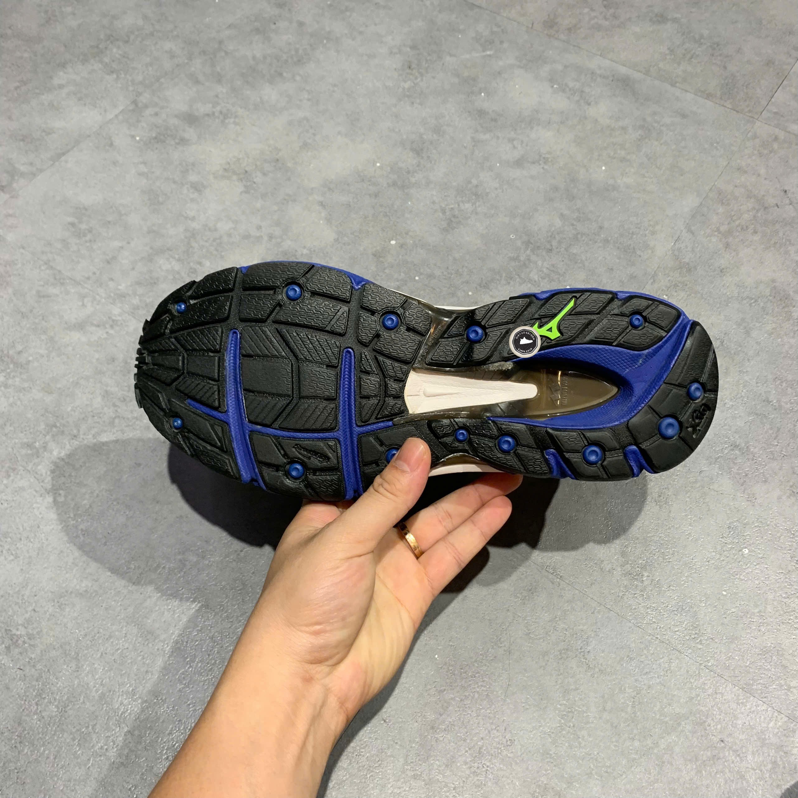 Mizuno Wave Shadow - J1GC174030 - Size 42 - GIÀY 2HAND CHÍNH HÃNG PVN24884