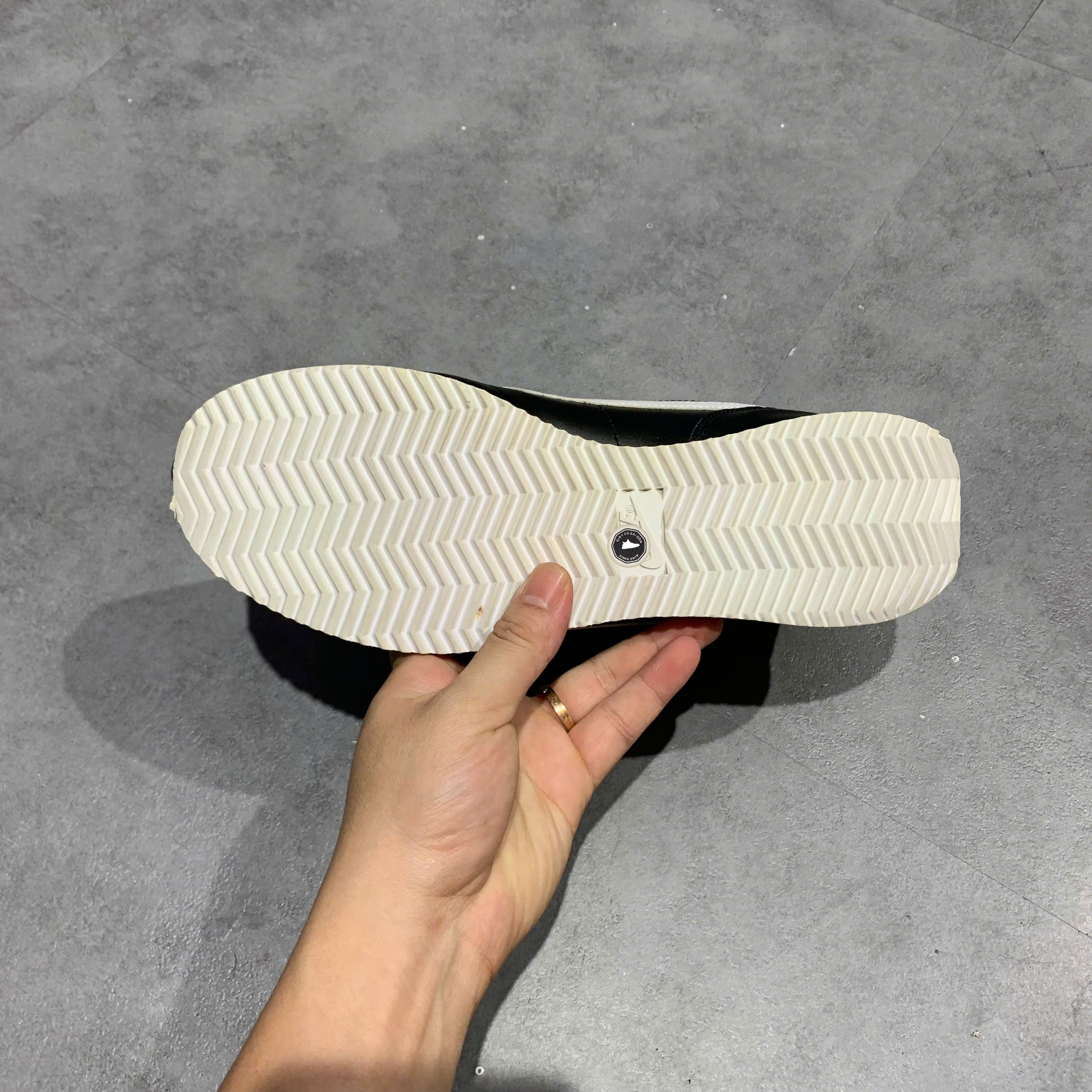 Nike Cortez Black White - DM4044 001 - Size 42 - GIÀY 2HAND CHÍNH HÃNG PVN24851