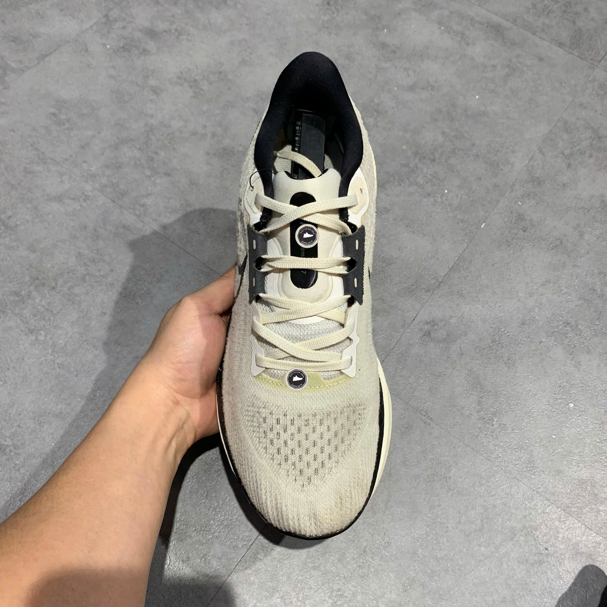 Nike Air Zoom Vomero 17 White Pure Platinum Black - FB1309 104 - Size 42 - GIÀY 2HAND CHÍNH HÃNG PVN24860