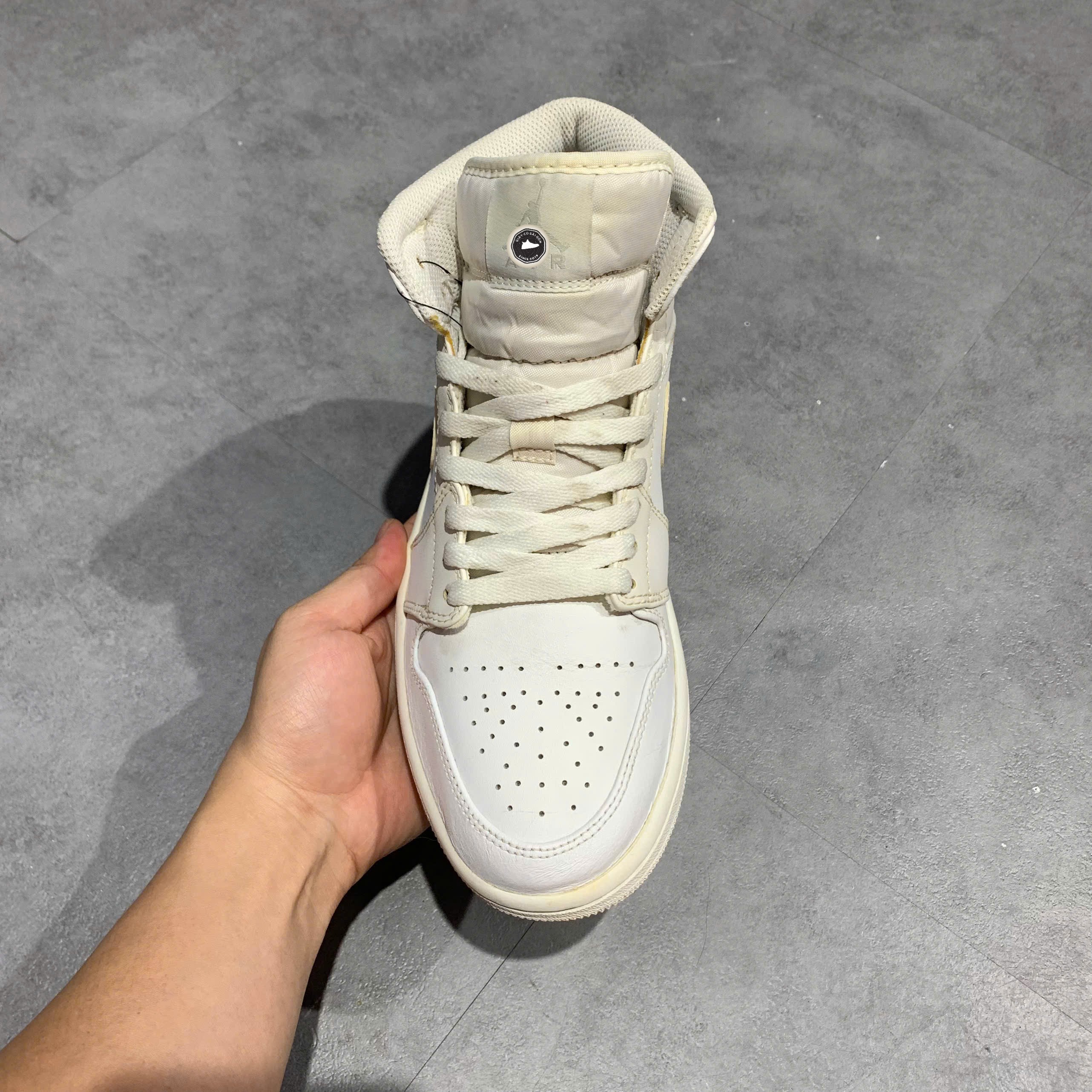 Air Jordan 1 Mid White Pure Platinum - 554724 104 - Size 42 - GIÀY 2HAND CHÍNH HÃNG PVN24890