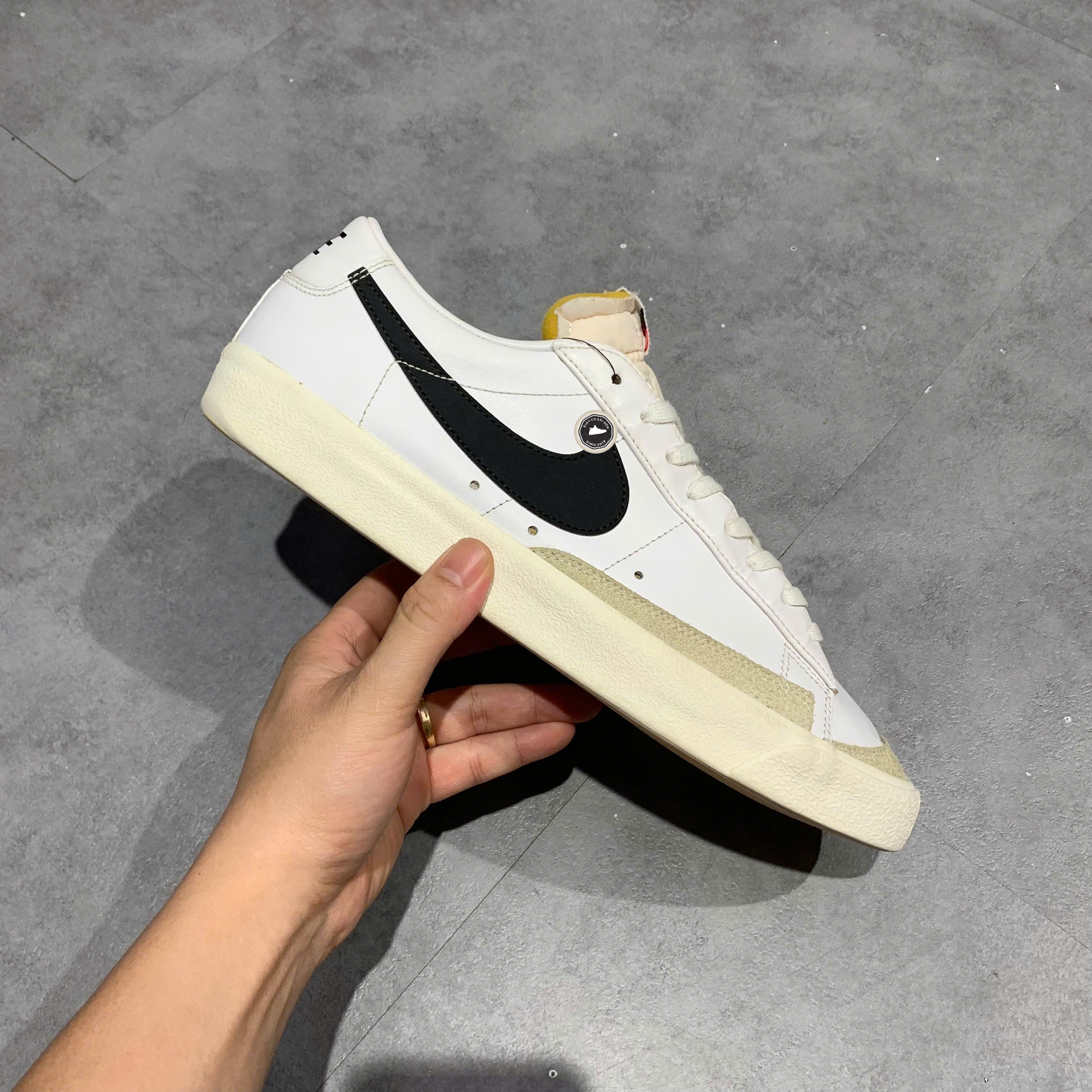 Nike Blazer Low '77 Vintage 'White Black' - DA6364 101 - Size 44.5 - GIÀY 2HAND CHÍNH HÃNG PVN24828