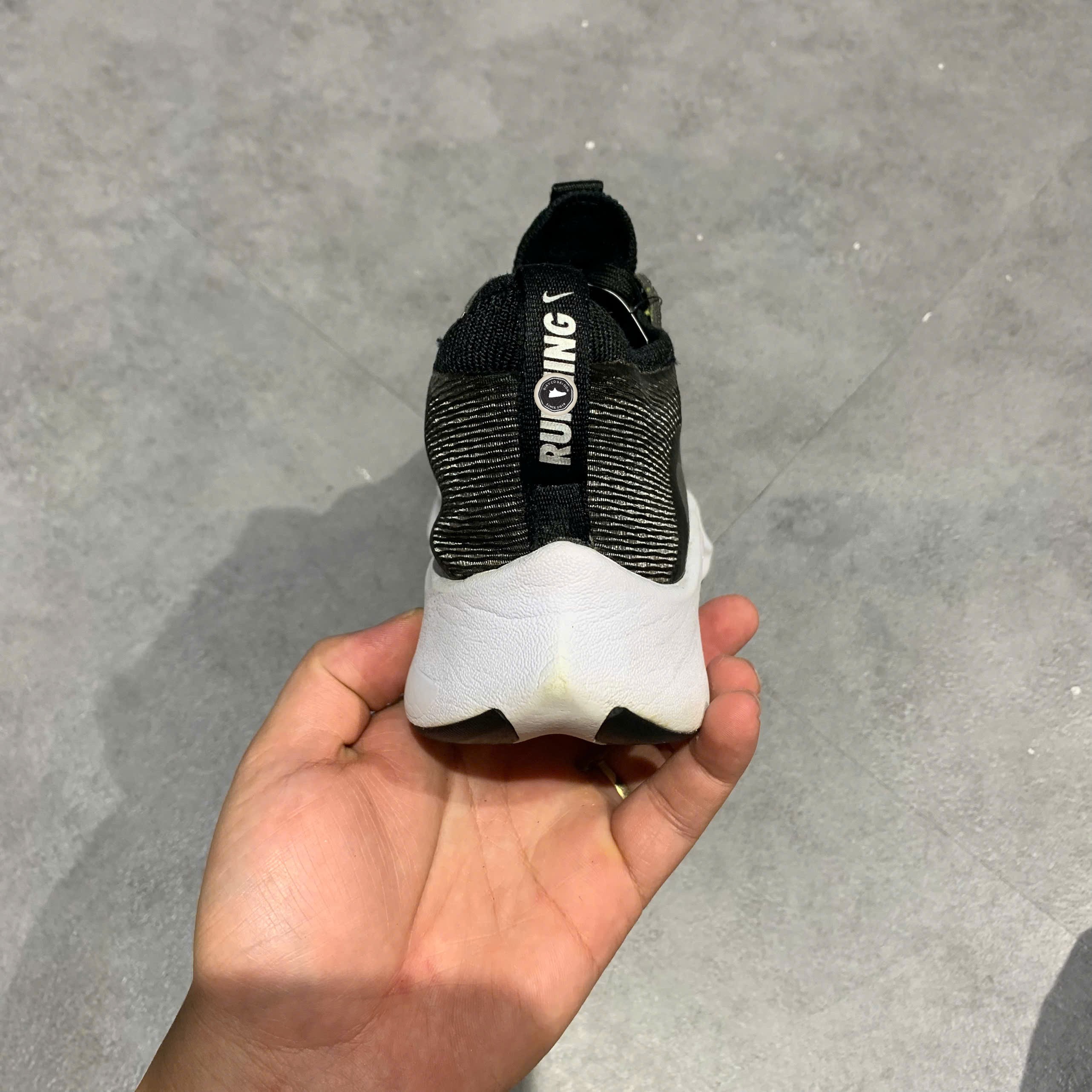 Nike Zoom Fly 4 Black White - CT2401 001 - Size 39 - GIÀY 2HAND CHÍNH HÃNG PVN24682