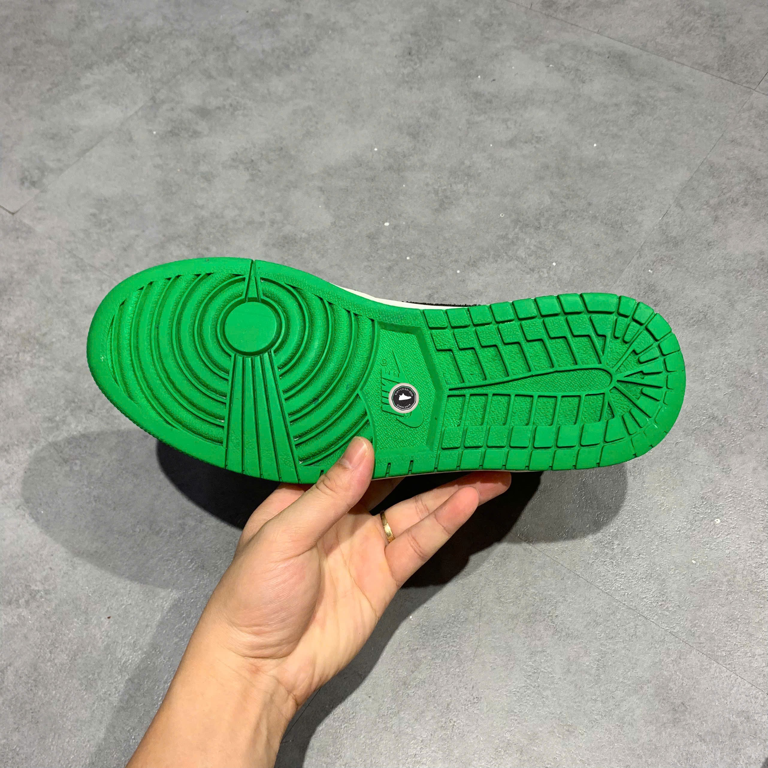 Air Jordan 1 Mid SE 'Oakland' - 852542 101 - Size 44 - GIÀY 2HAND CHÍNH HÃNG PVN24631