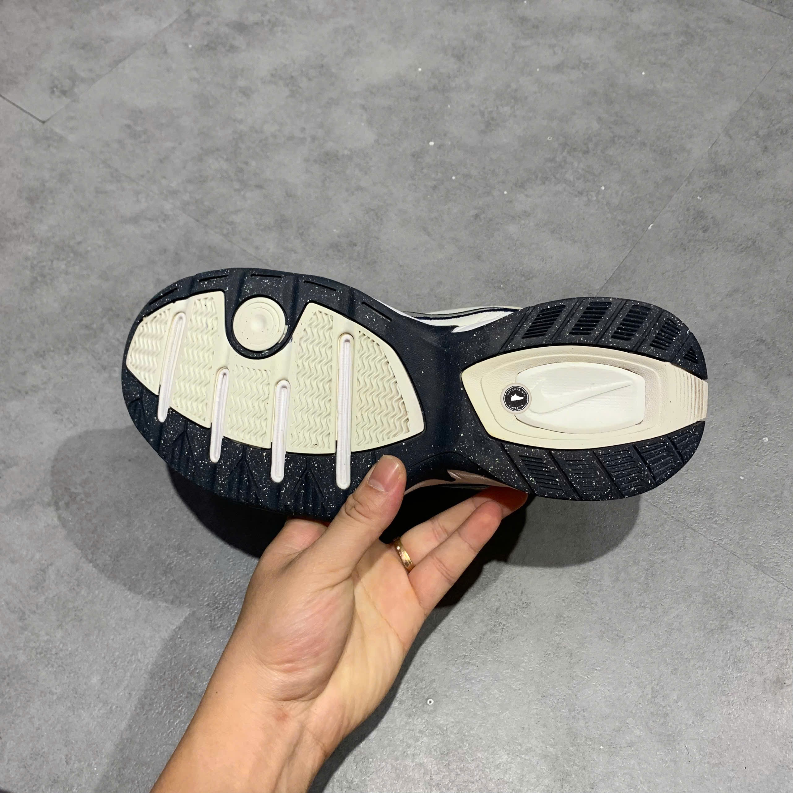 Nike Air Monarch IV - 415445 102 - Size 40 - GIÀY 2HAND CHÍNH HÃNG PVN24603