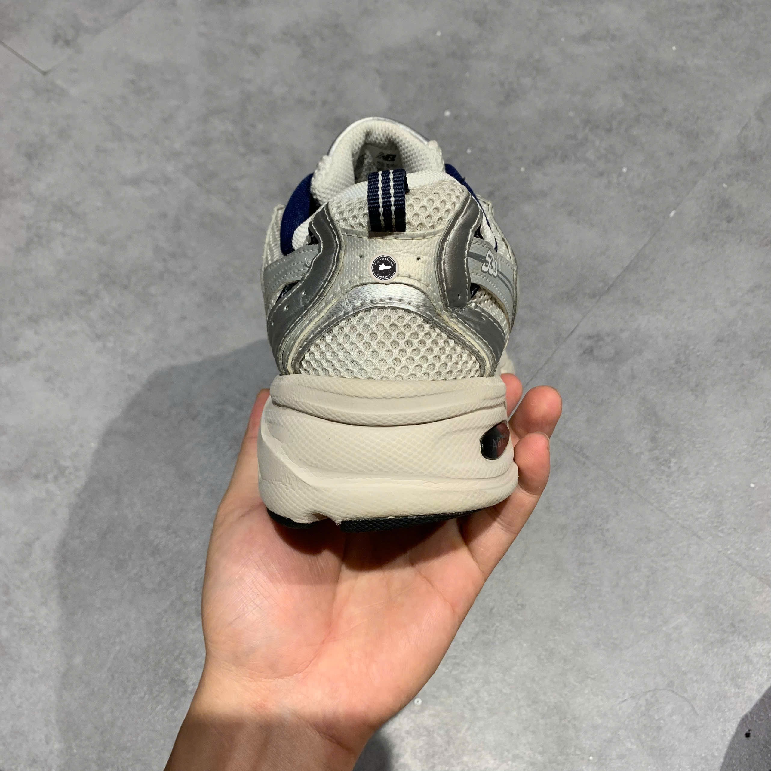 New Balance 530 - MK530KA - Size 44 - GIÀY 2HAND CHÍNH HÃNG PVN25003