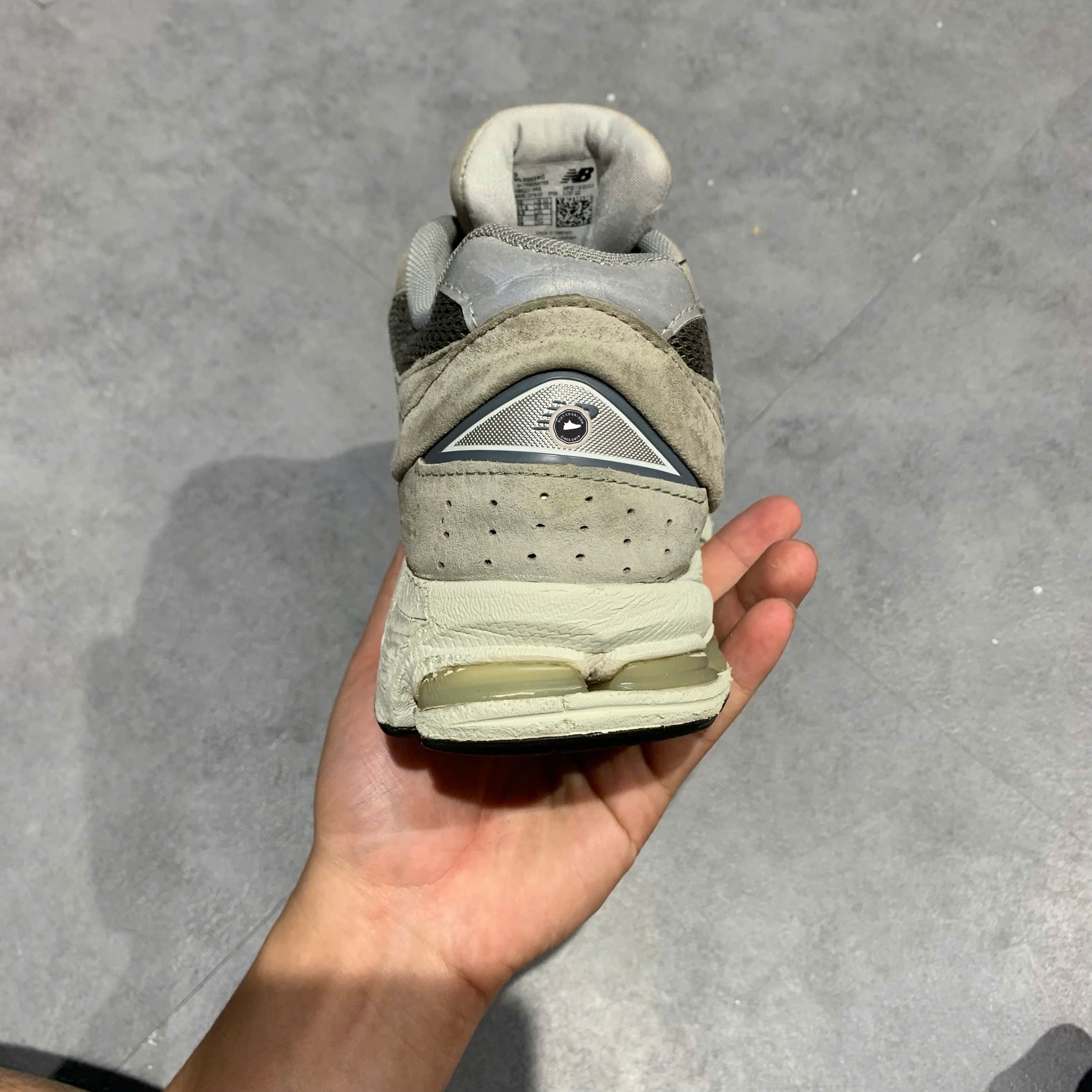 New Balance 2002R Marblehead - ML2002RC - Size 44 - GIÀY 2HAND CHÍNH HÃNG PVN25001