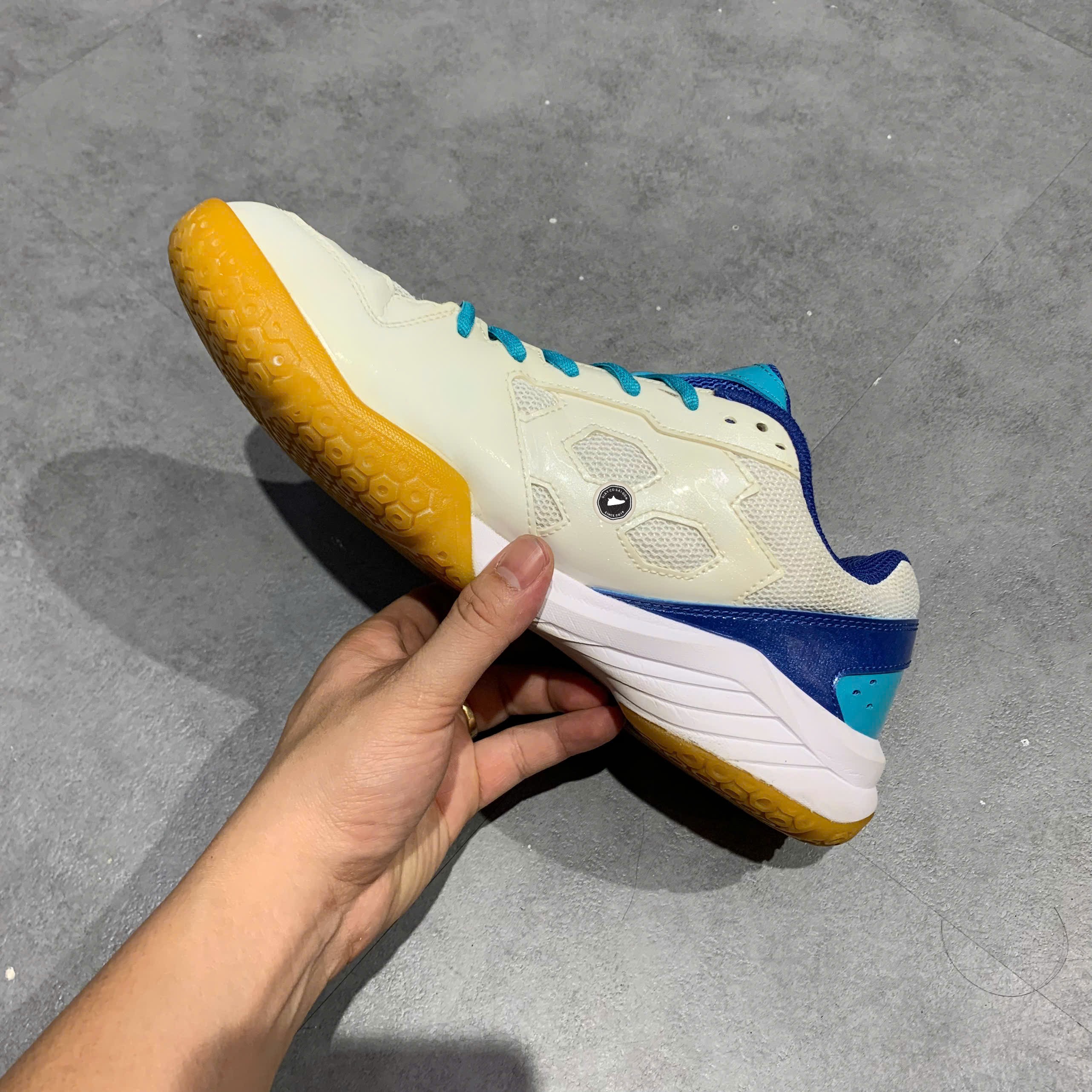 Giày Cầu Lông Yonex Power Cushion 101CR - SHB101CR TRẮNG XANH - Size 43 - GIÀY 2HAND CHÍNH HÃNG PVN25185