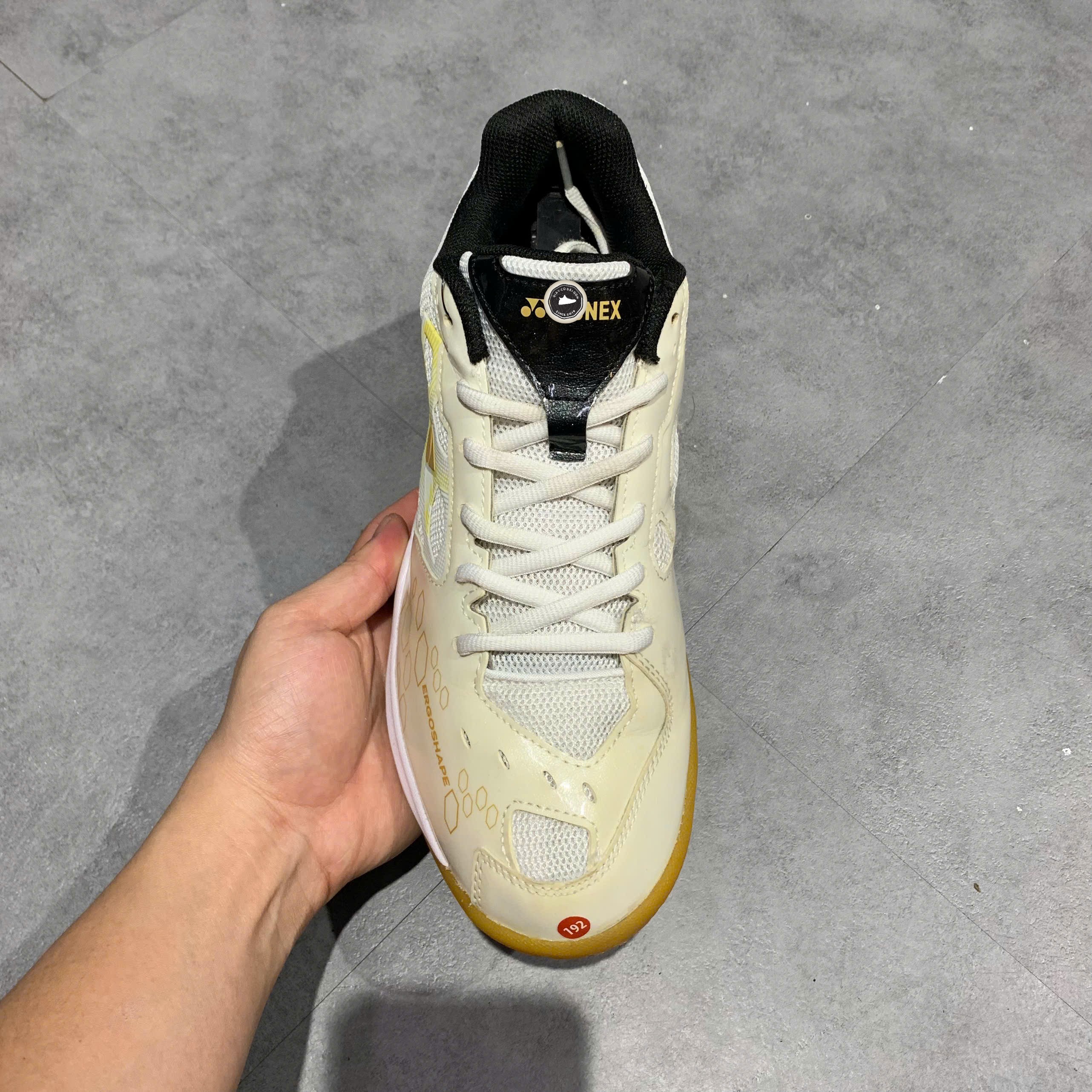 Yonex Power Cushion 101CR White Gold - SHB101CR TRẮNG VÀNG - Size 42 - GIÀY 2HAND CHÍNH HÃNG PVN25129