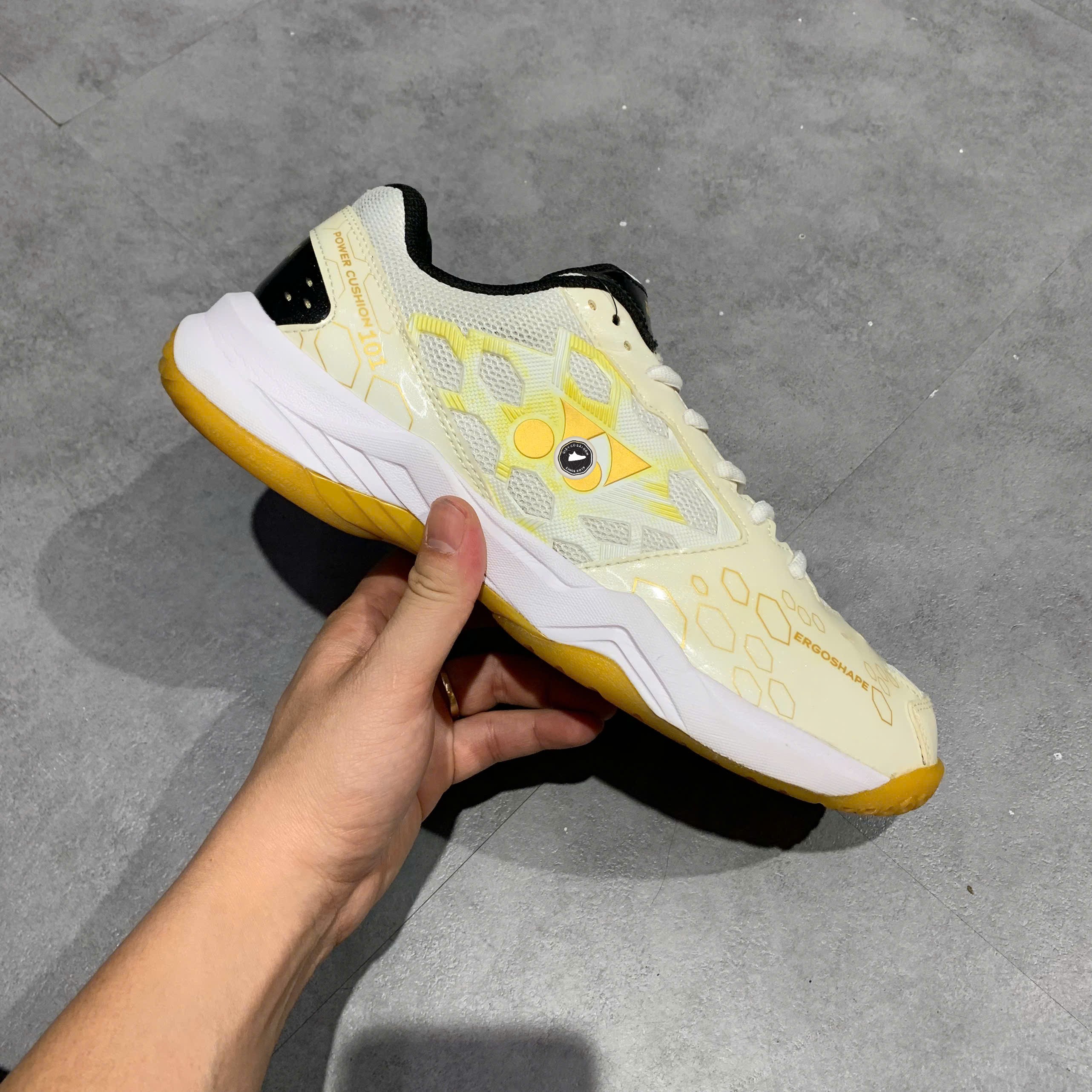 Yonex Power Cushion 101CR White Gold - SHB101CR TRẮNG VÀNG - Size 42 - GIÀY 2HAND CHÍNH HÃNG PVN25129