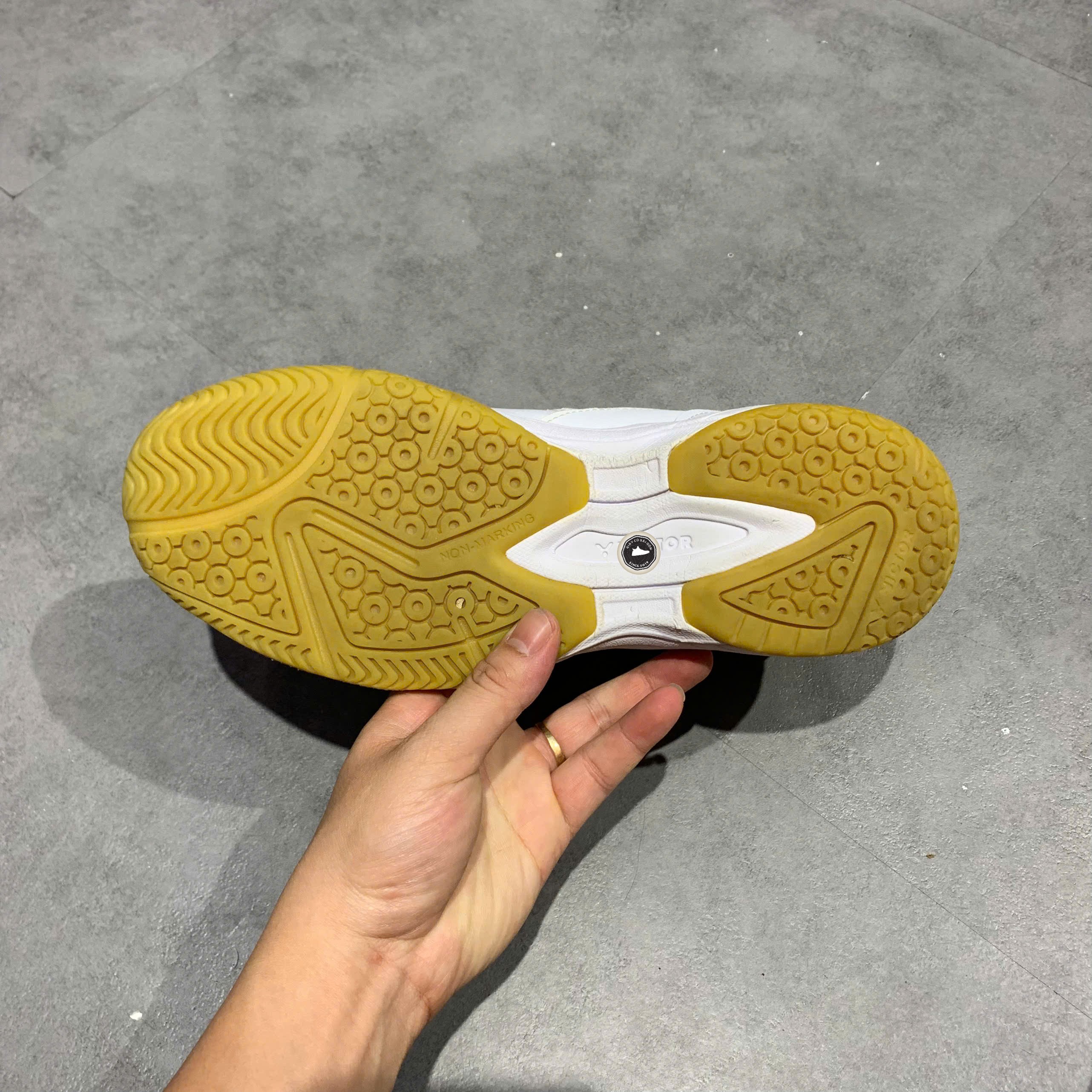 Victor A170 AX - A170 AX - Size 42 - GIÀY 2HAND CHÍNH HÃNG PVN25160