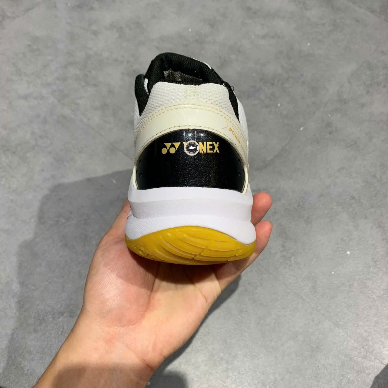 Yonex Power Cushion 101CR White Gold - Size 44 - GIÀY 2HAND CHÍNH HÃNG PVN25239