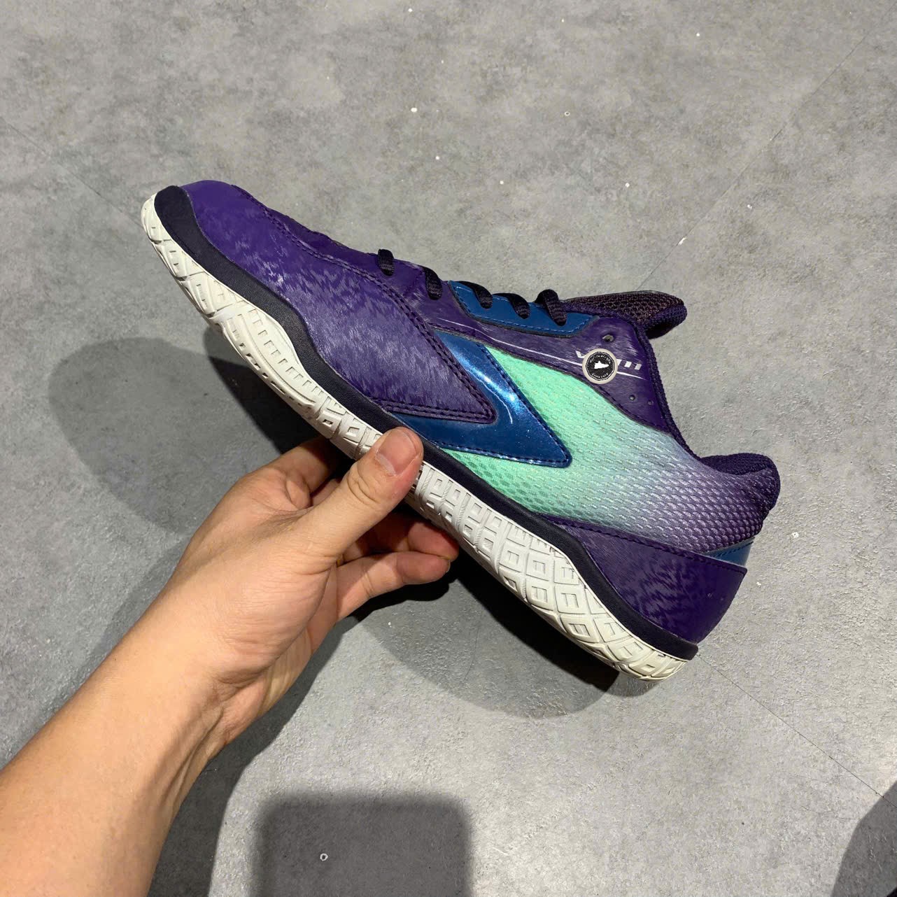 GIÀY CẦU LÔNG VICTOR VG111 BR - XANH NAVY CHÍNH HÃNG - Size 41 - GIÀY 2HAND CHÍNH HÃNG PVN25061