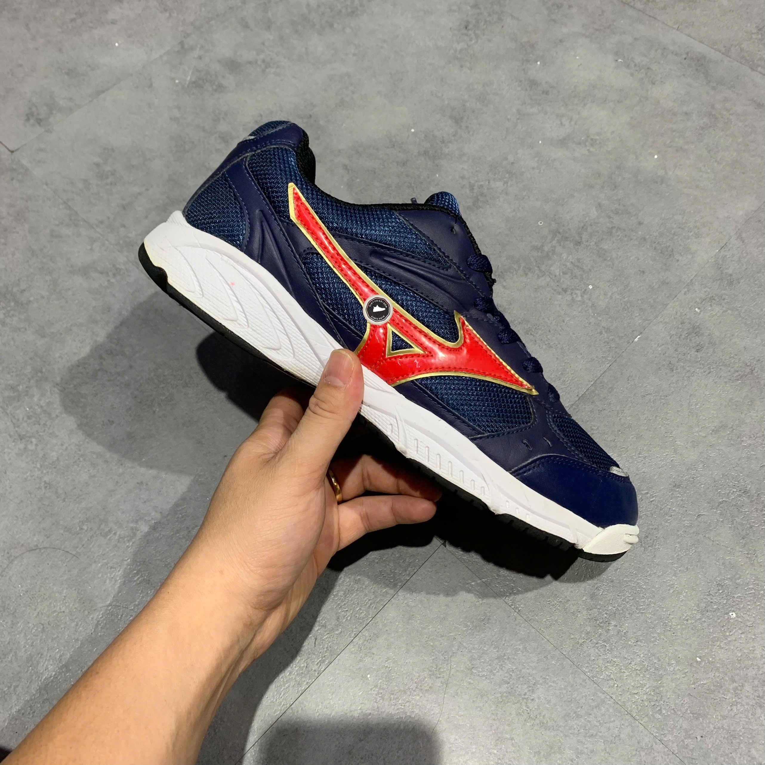 Mizuno Cyclone Speed 2 Navy Red Gold - V1GA198009 - Size 41.5 - GIÀY 2HAND CHÍNH HÃNG PVN25477