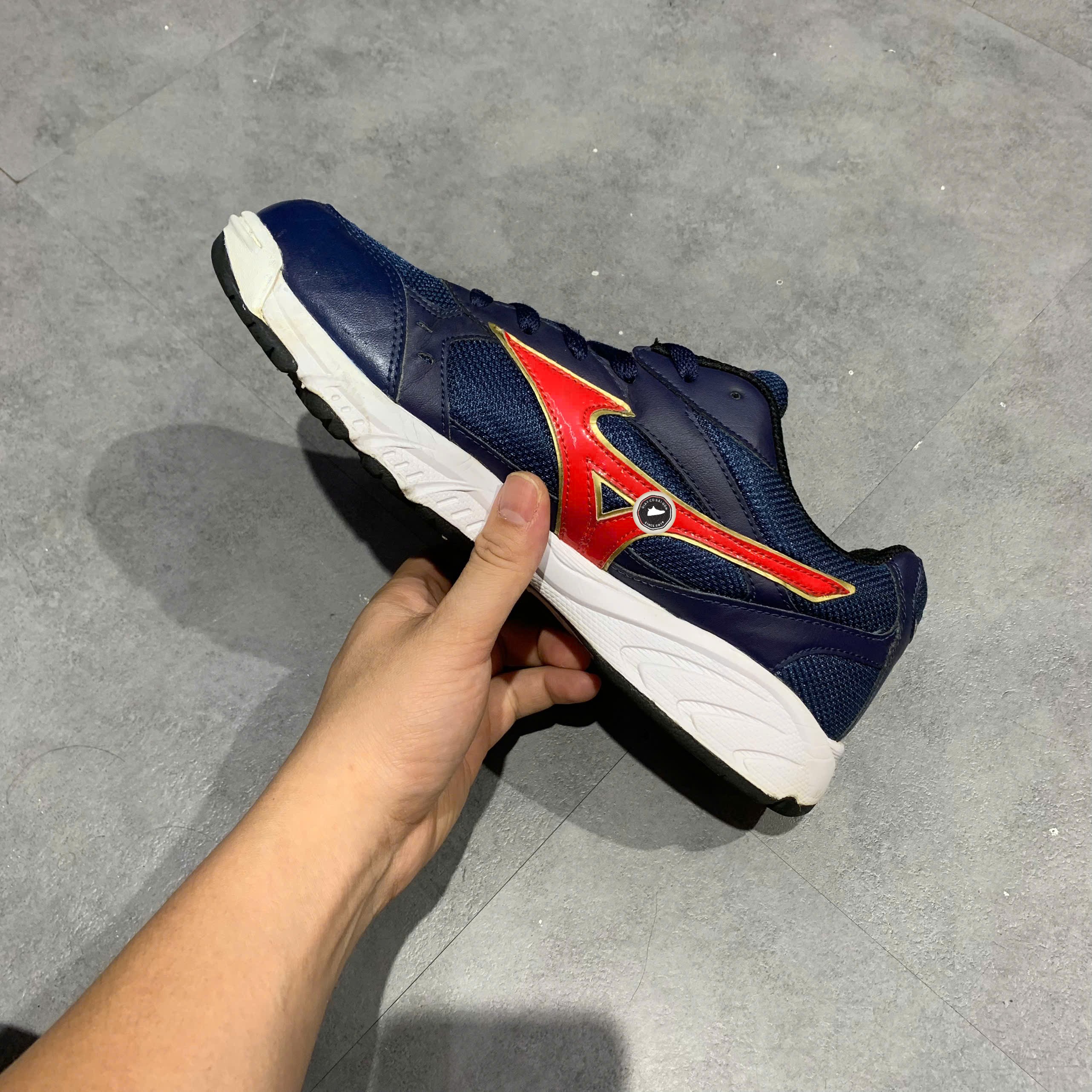 Mizuno Cyclone Speed 2 Navy Red Gold - V1GA198009 - Size 41.5 - GIÀY 2HAND CHÍNH HÃNG PVN25477