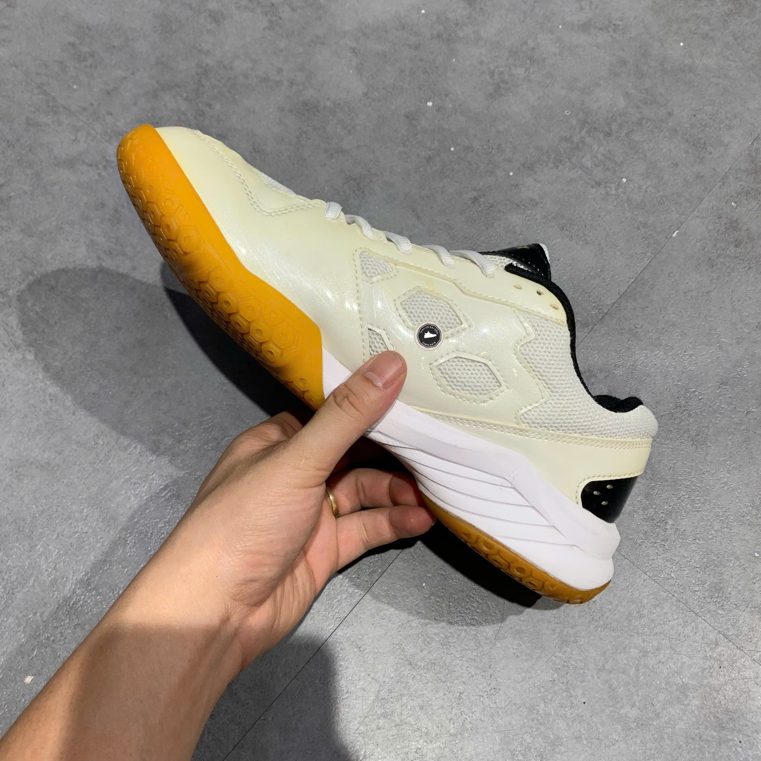 Yonex Power Cushion 101 CR - SHB101CR TRẮNG VÀNG - Size 41 - GIÀY 2HAND CHÍNH HÃNG PVN25171