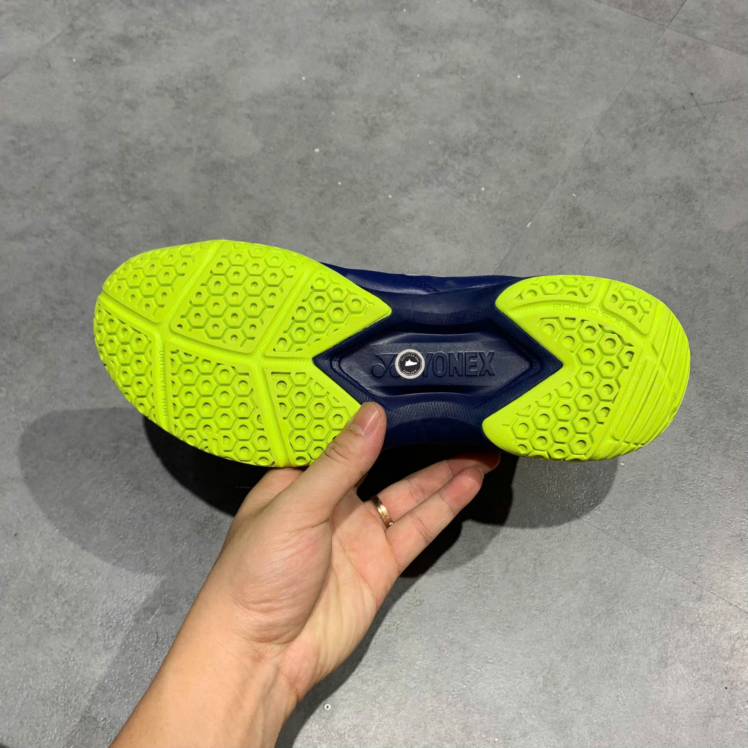 Yonex Power Cushion 37 Wide - SHB37WEX - 41 - GIÀY 2HAND CHÍNH HÃNG PVN25221