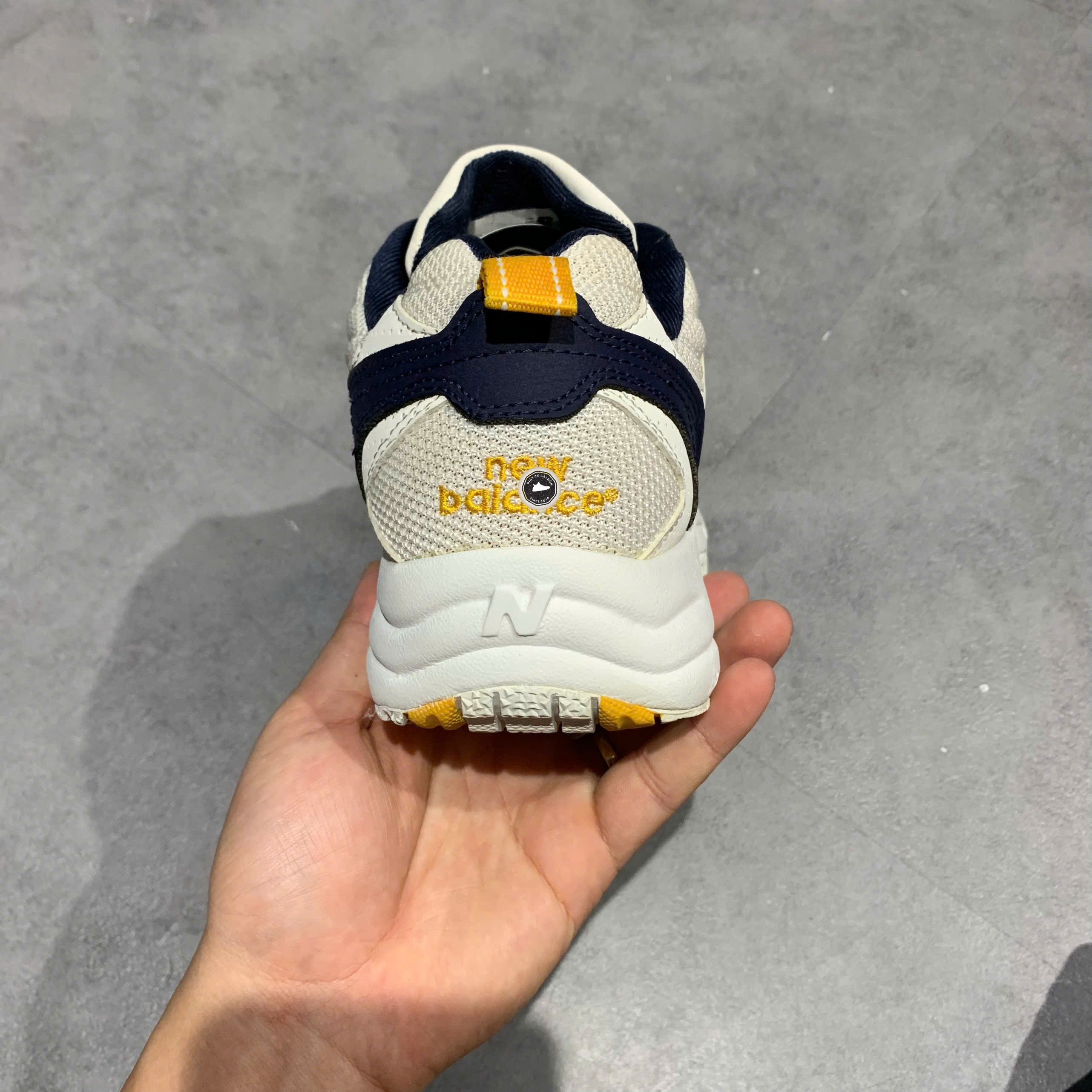 New Balance 708 White Navy Yellow - WX708WP - Size 40.5 - GIÀY 2HAND CHÍNH HÃNG PVN25340