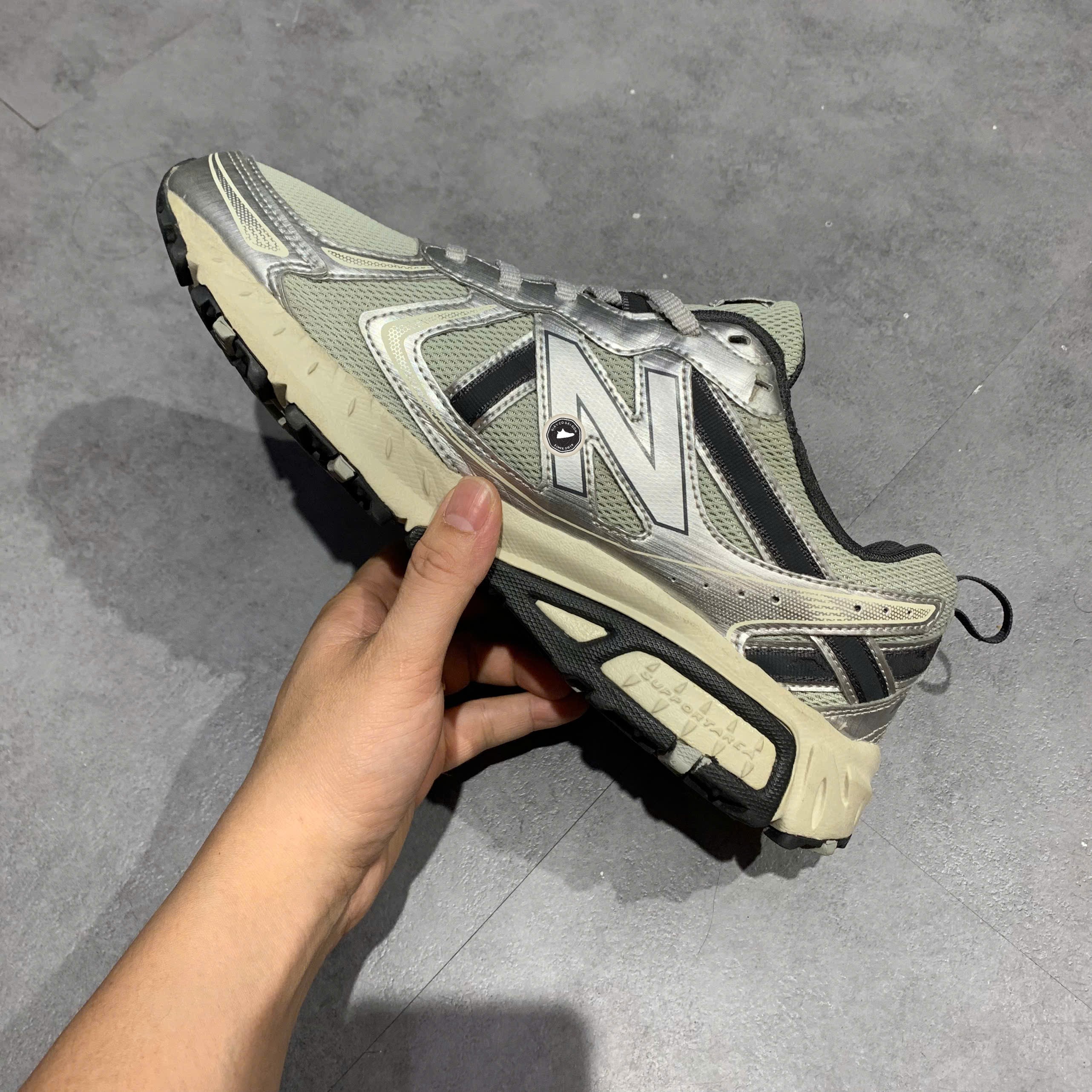 New Balance 410v5 Trail 'Silver Black' - MT410KR5 - Size 43 - GIÀY 2HAND CHÍNH HÃNG PVN25700