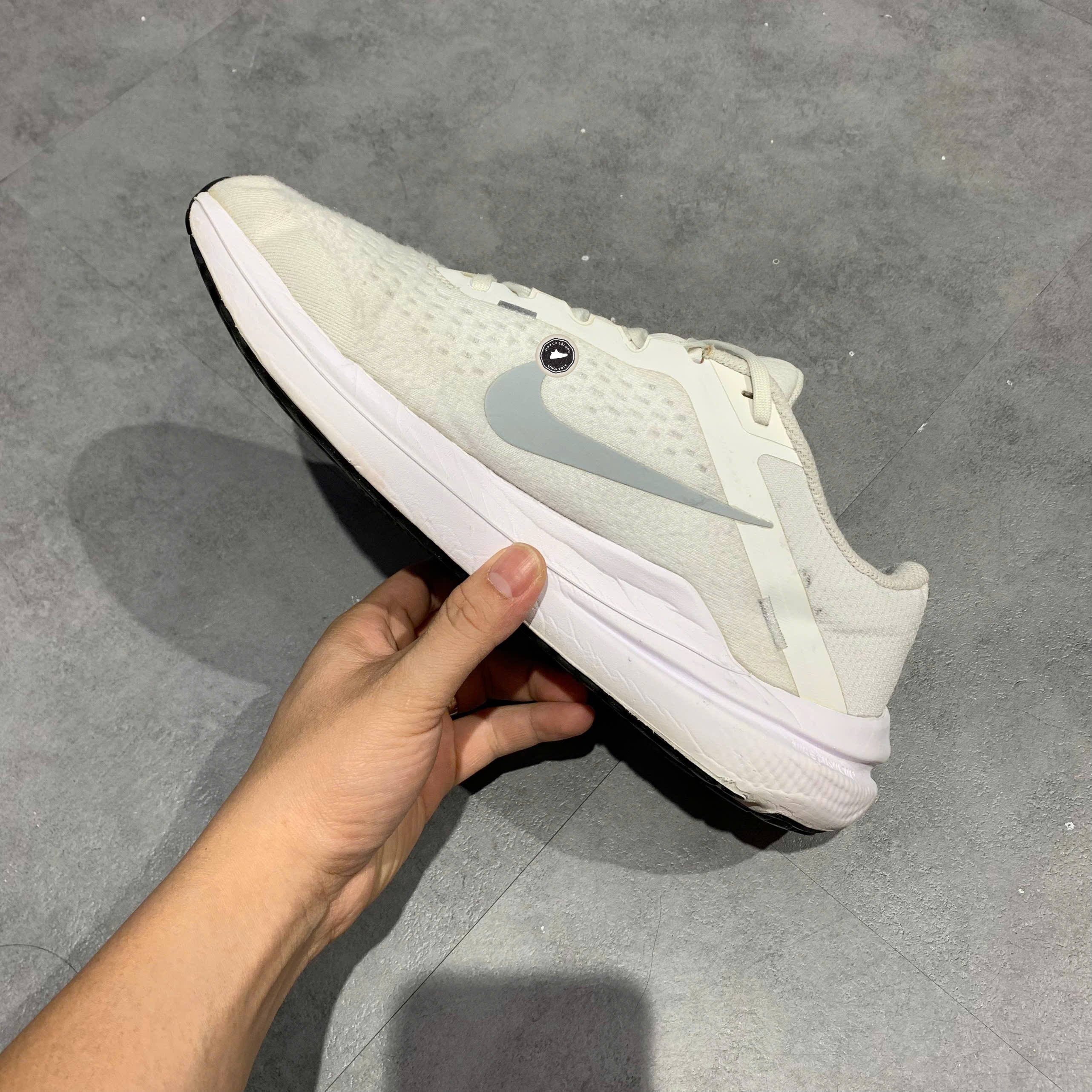 Nike Air Winflo 10 White Silver - DV4022-102 - Size 43 - GIÀY 2HAND CHÍNH HÃNG PVN25652