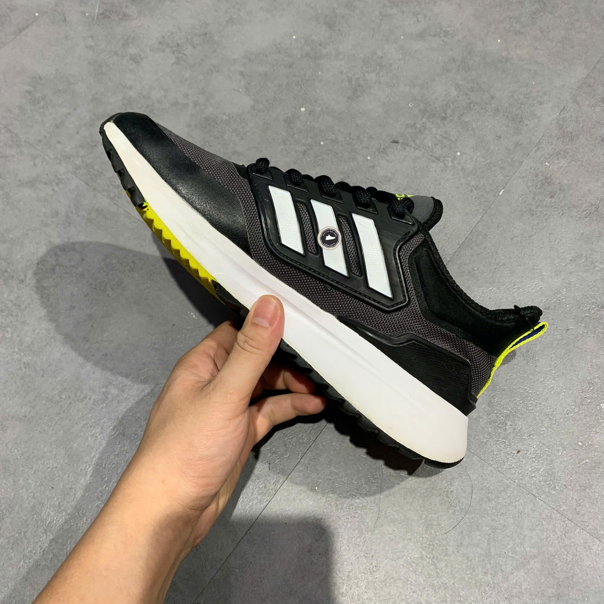 Giày Chạy Bộ adidas EQ21 Run COLD.RDY - H00491 - Size 40 - GIÀY 2HAND CHÍNH HÃNG PVN25280