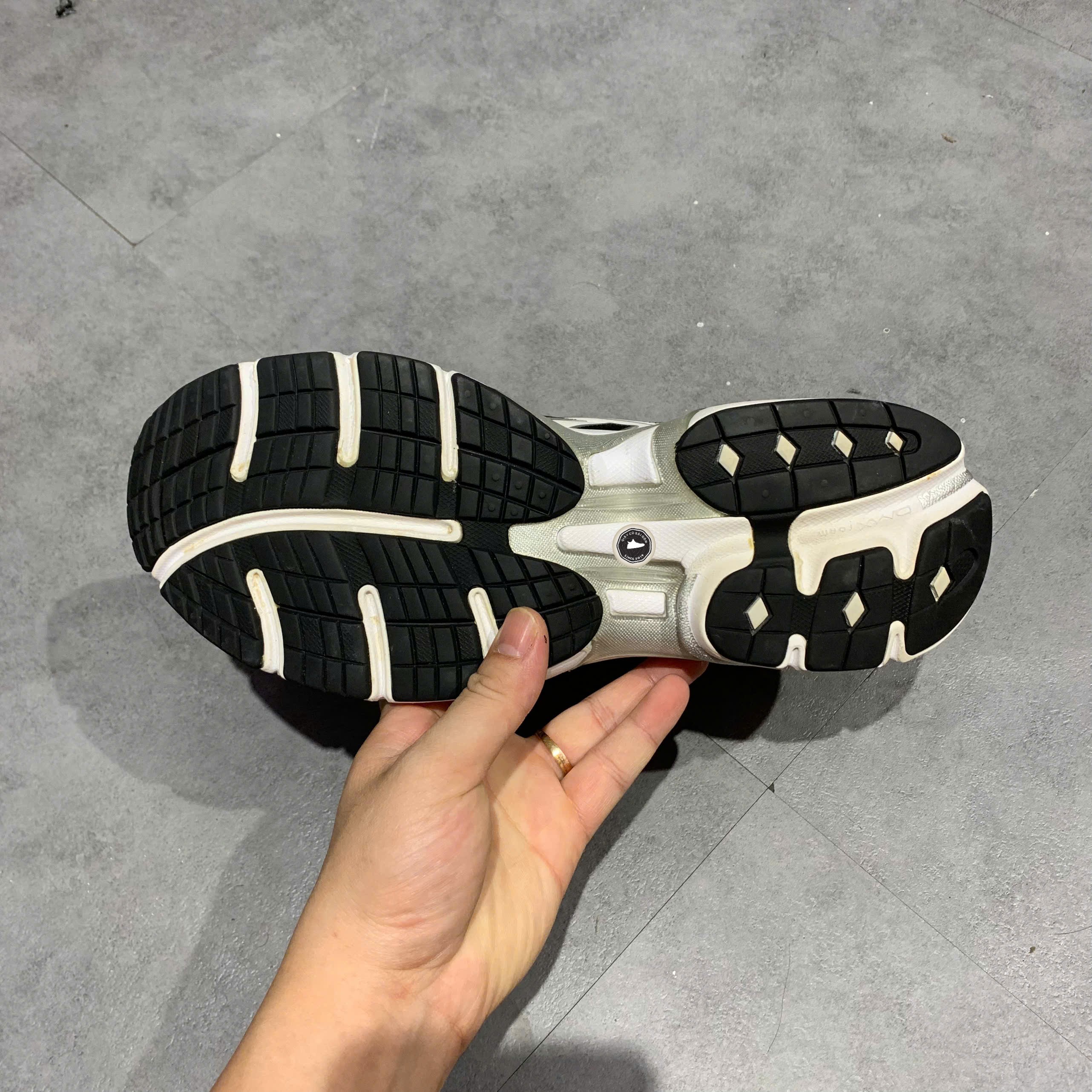 Giày Chạy Bộ Reebok Premier Road Plus VI - HP2471 - Size 40.5 - GIÀY 2HAND CHÍNH HÃNG PVN24791
