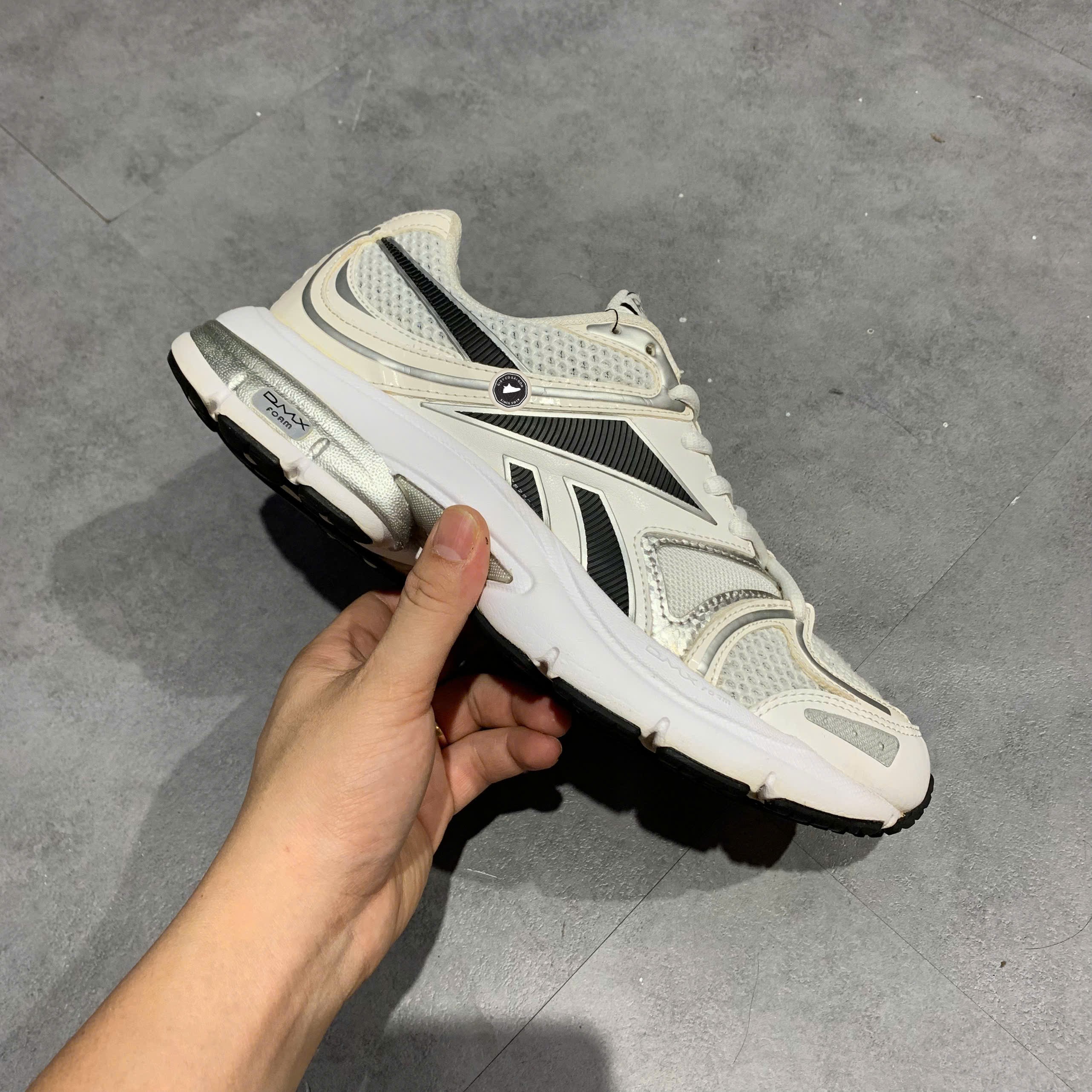 Giày Chạy Bộ Reebok Premier Road Plus VI - HP2471 - Size 40.5 - GIÀY 2HAND CHÍNH HÃNG PVN24791