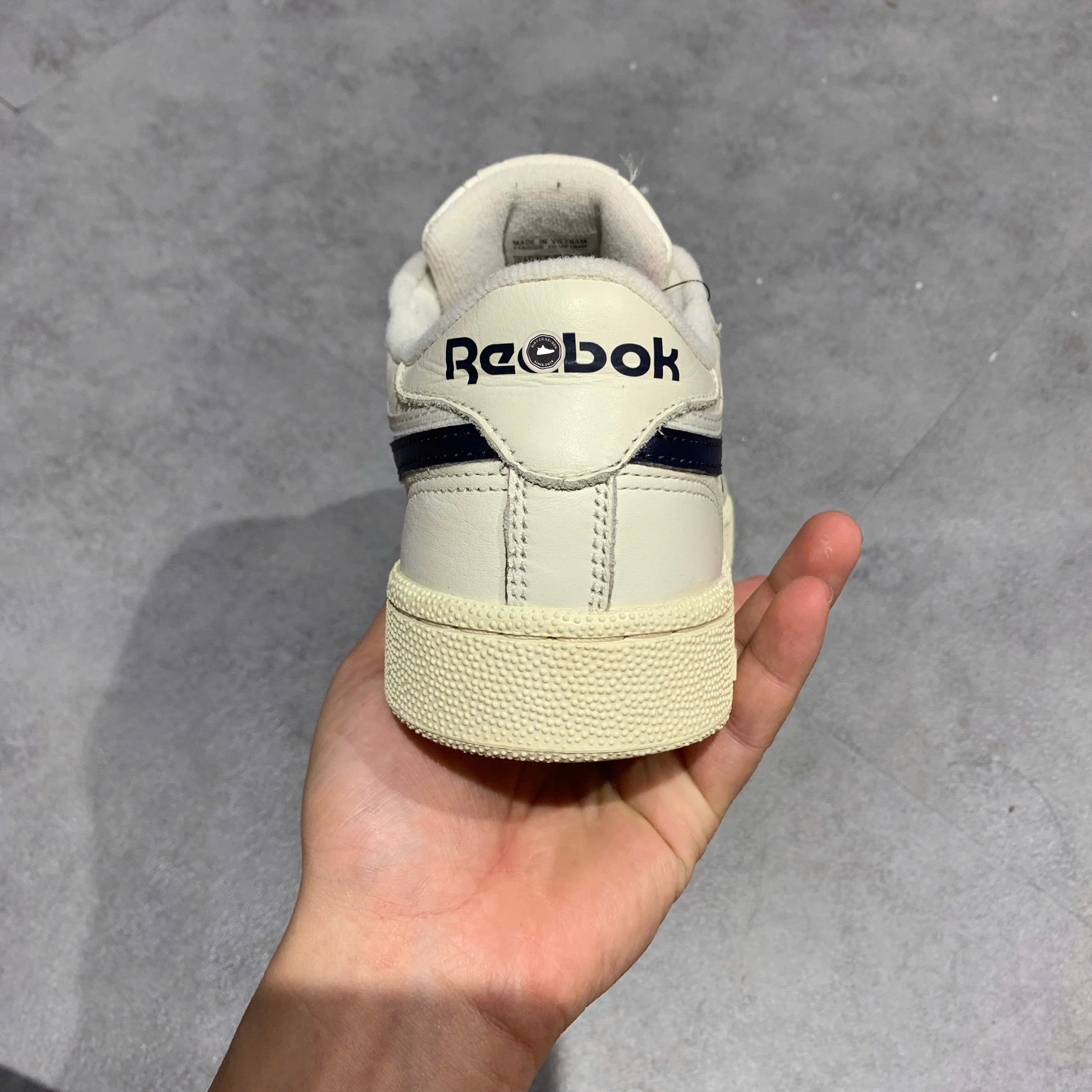 Giày Pickleball Reebok Club C Revenge Vintage Chalk Vector Navy - GW7262 - 40.5 - GIÀY 2HAND CHÍNH HÃNG PVN25283