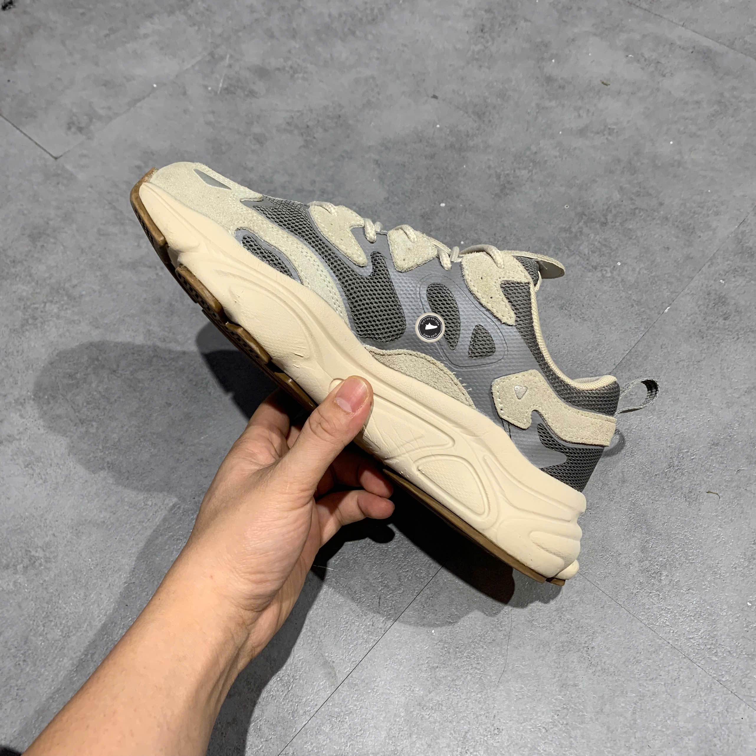 Giày Pickleball FILA Ray Tracer Grey Beige - 1RM01153-050 - Size 40 - GIÀY 2HAND CHÍNH HÃNG PVN25299