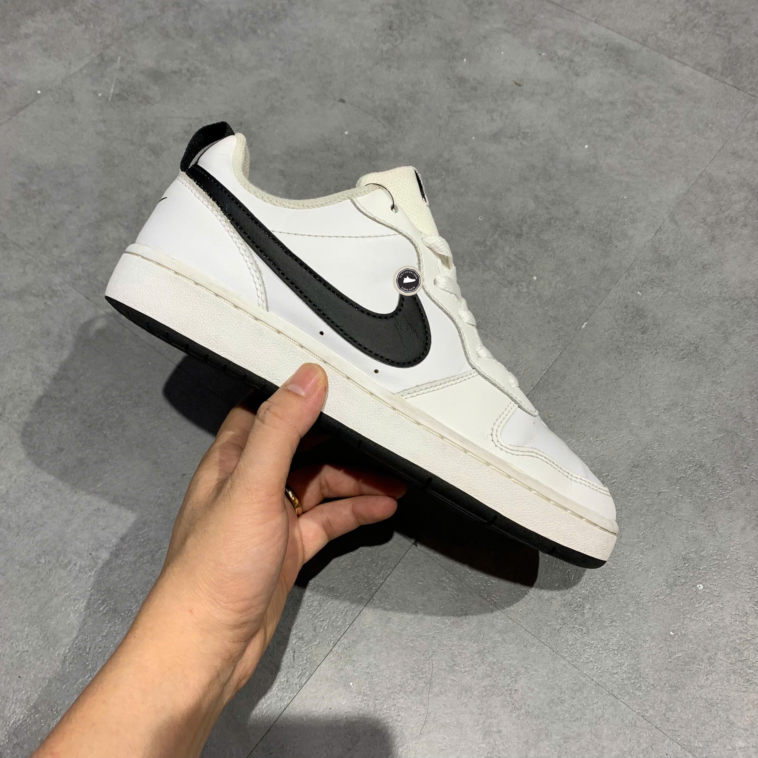 Giày Pickleball Nike Court Borough Low 2 White Black - BQ5448-104 - Size 40 - GIÀY 2HAND CHÍNH HÃNG PVN25304